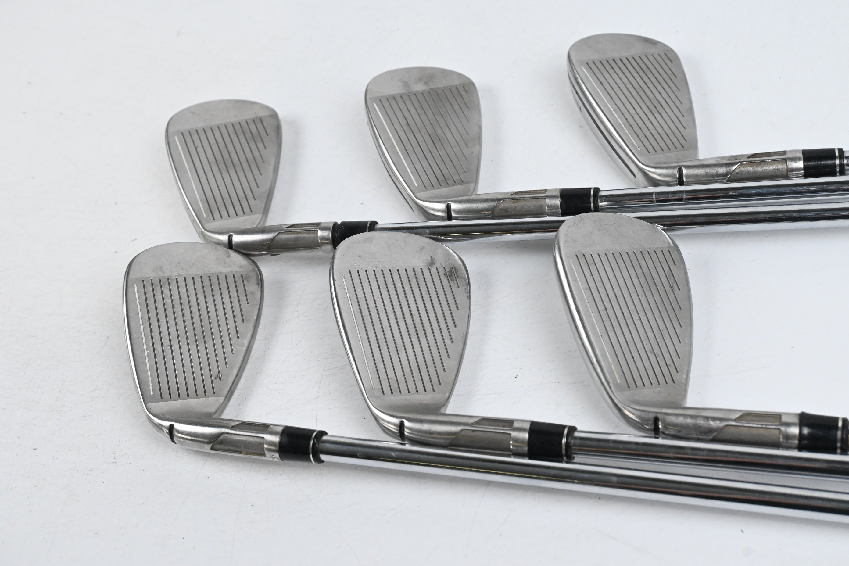 Taylormade SIM2 Max Irons / 5-PW / Regular Flex Elevate 95 Shafts