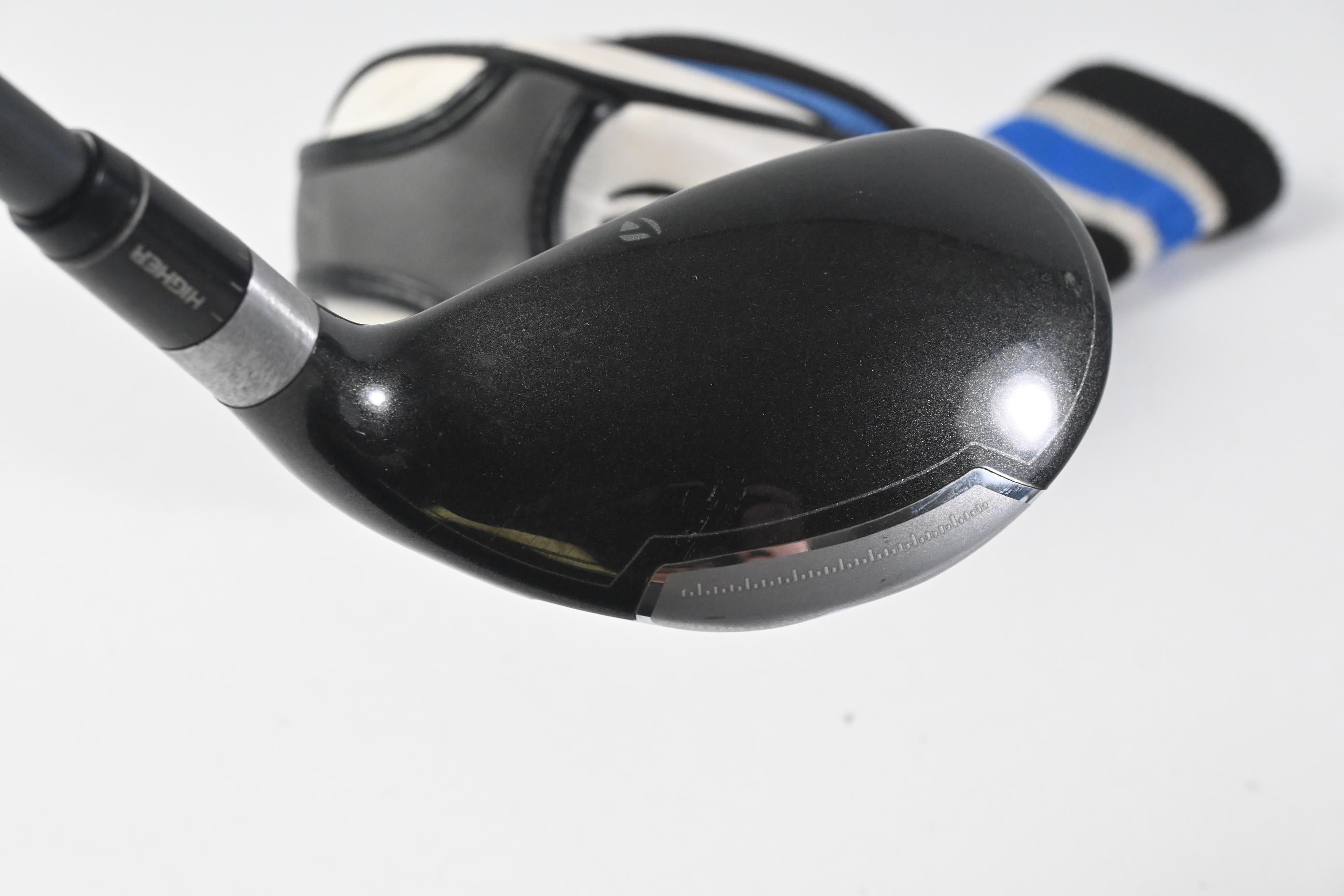Taylormade SLDR #3 Hybrid / 19 Degree / Regular Flex Fujikura Speeder 82 Shaft