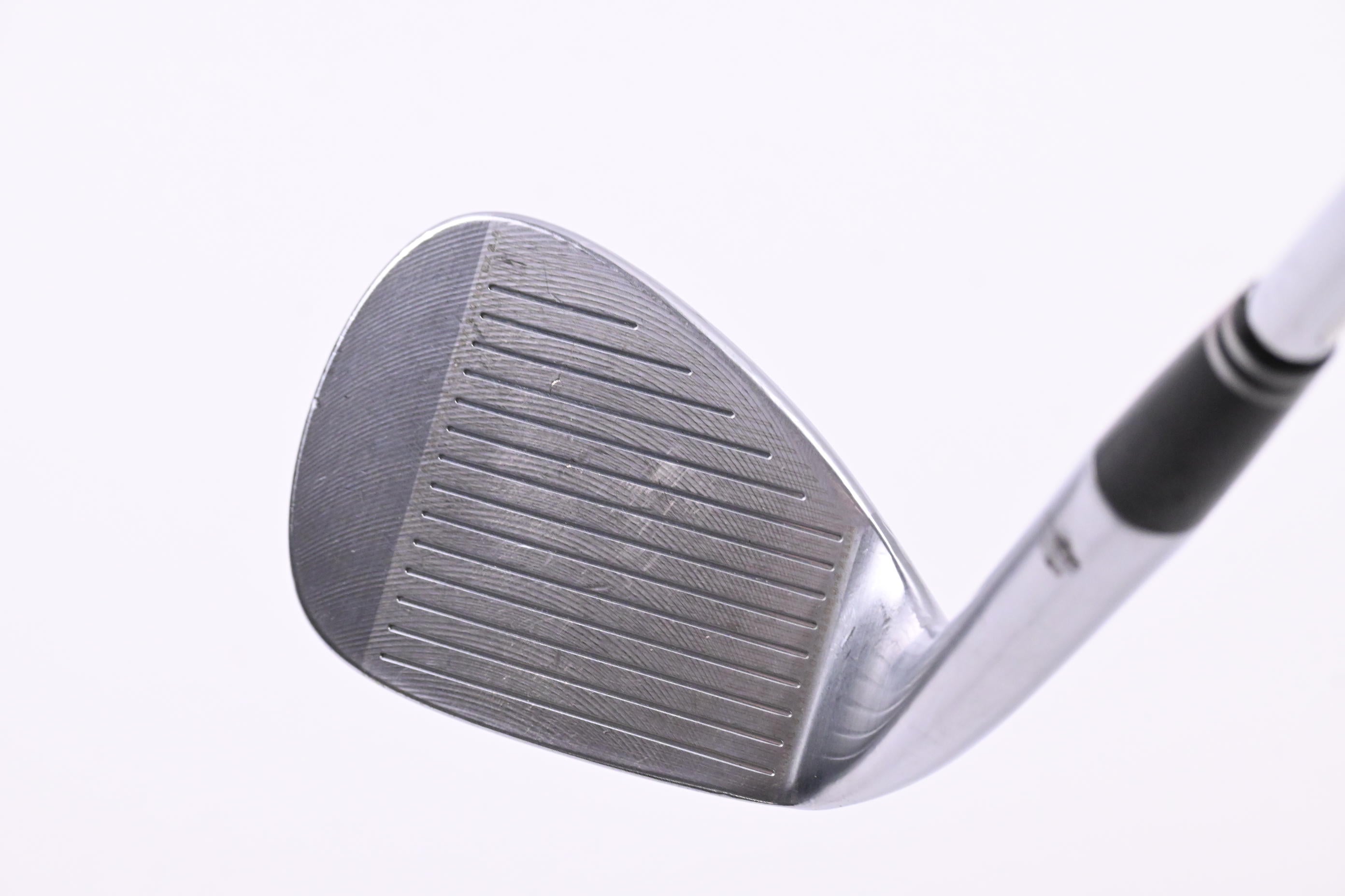 Cleveland 588 RTX 2.0 Sand Wedge / 54 Degree / Wedge Flex Dynamic Gold Shaft