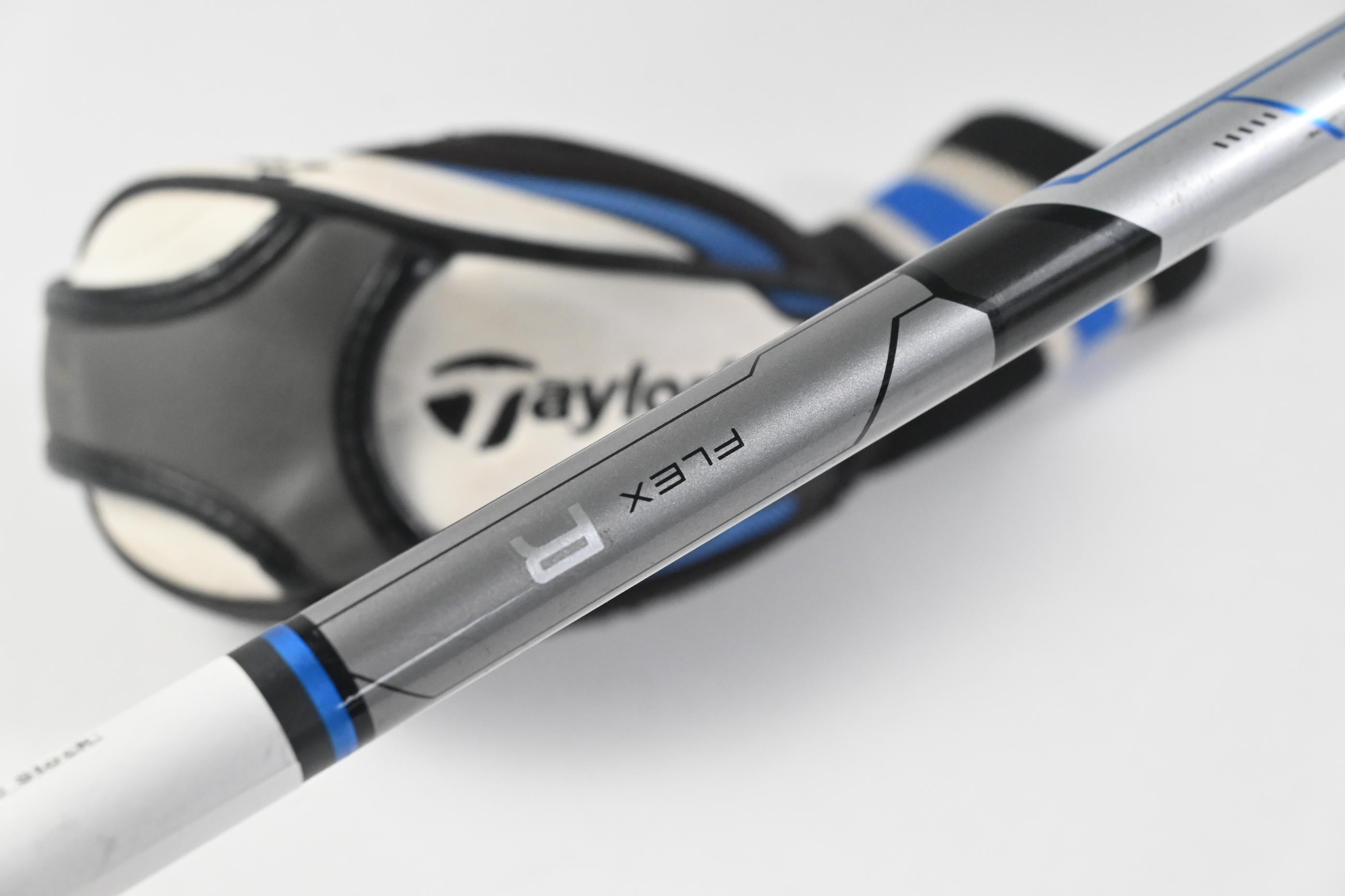 Taylormade SLDR #3 Hybrid / 19 Degree / Regular Flex Fujikura Speeder 82 Shaft
