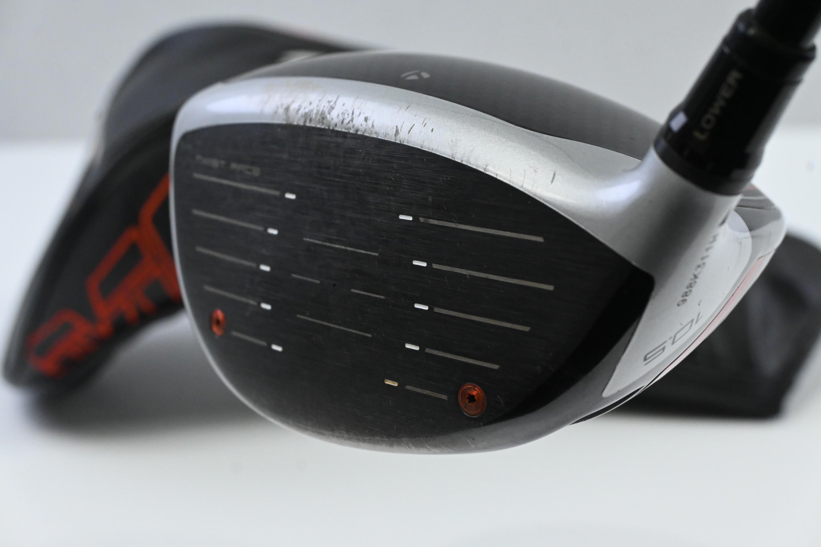 Taylormade M6 Driver / 10.5 Degree / Regular Flex Fujikura Atmos Red 5