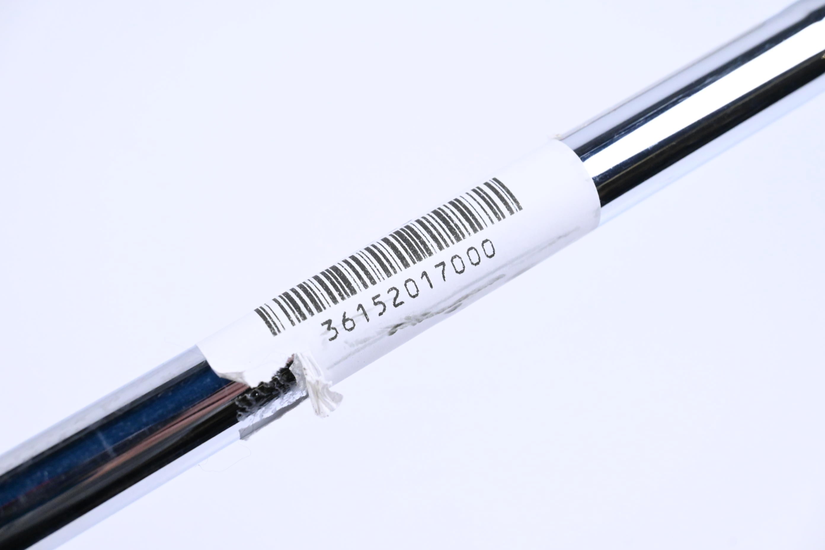 Taylormade P730 #4 Iron / 24 Degree / Stiff Flex Dynamic Gold S300 120 Shaft