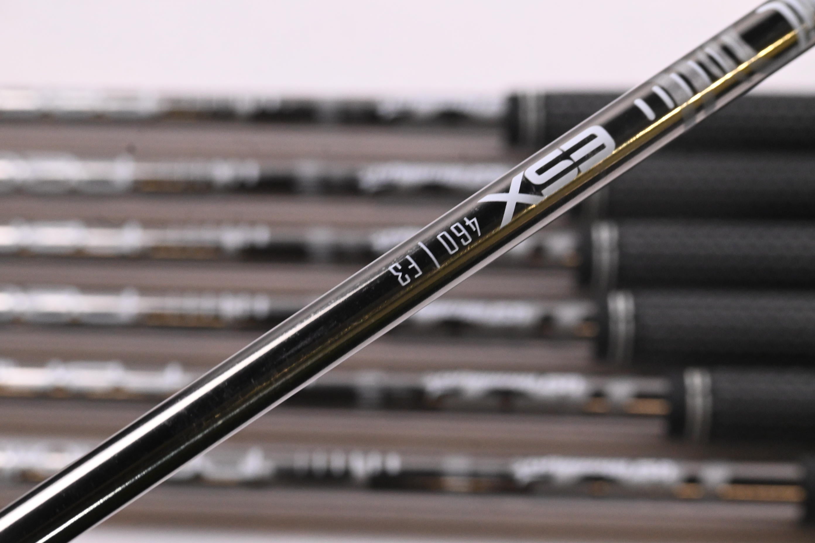 Cobra King Speedzone Irons / 5-PW+SW / Regular Flex UST Recoil ESX 460 Shafts
