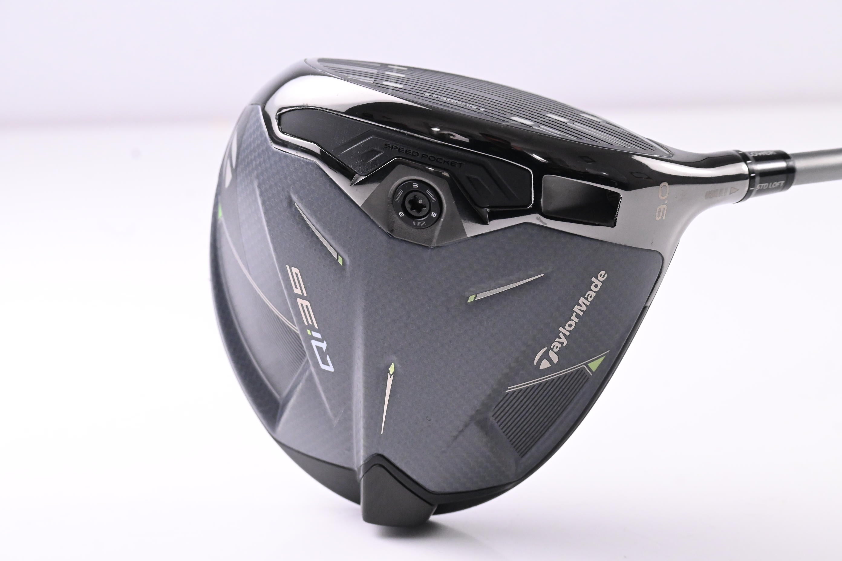 Taylormade Qi35 Driver / 9 Degree / Regular Flex Fujikura Air Speeder 50 Shaft