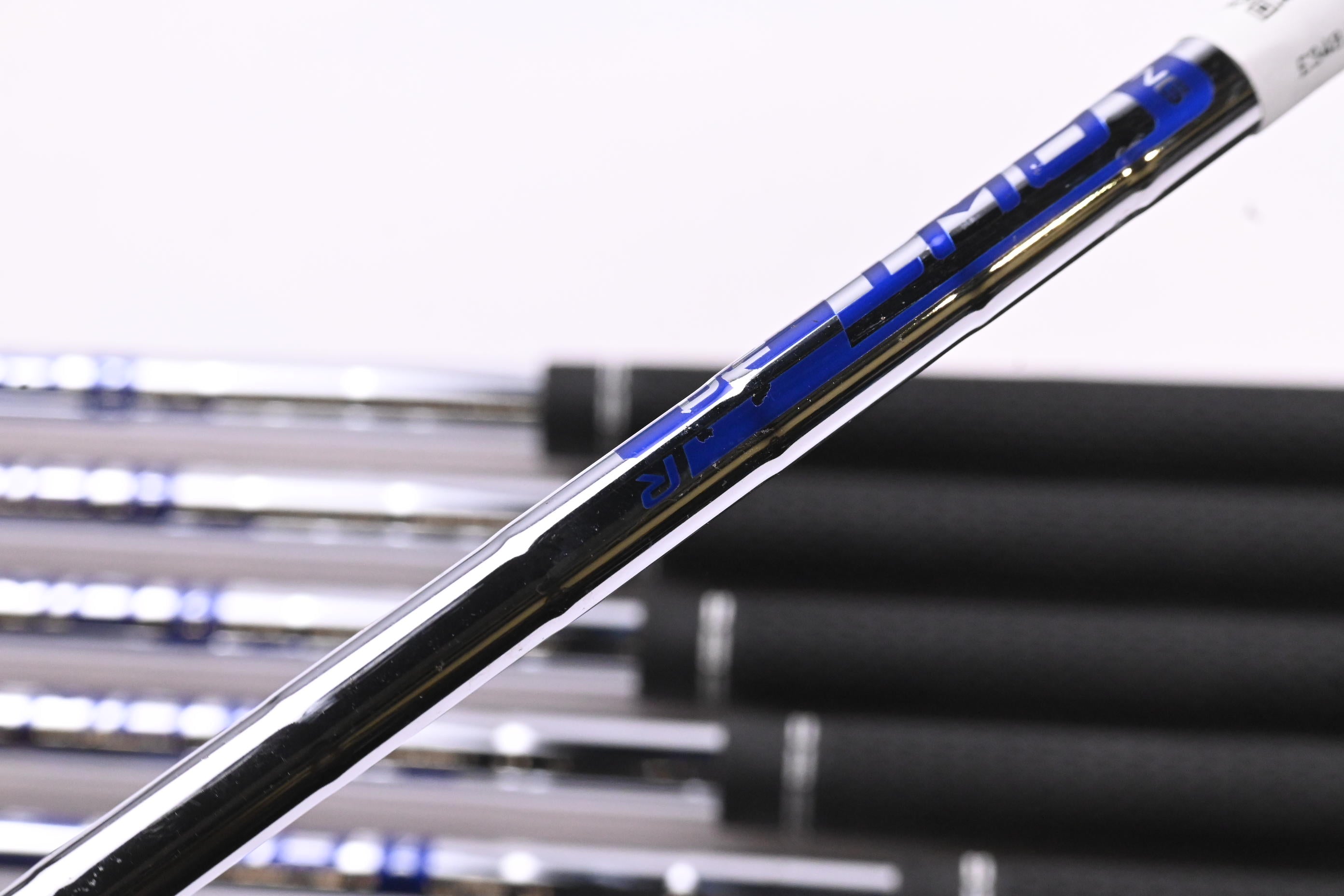 Ping i210 Irons / 5-PW / Green Dot / Regular Flex Ping AWT 2.0 Shafts