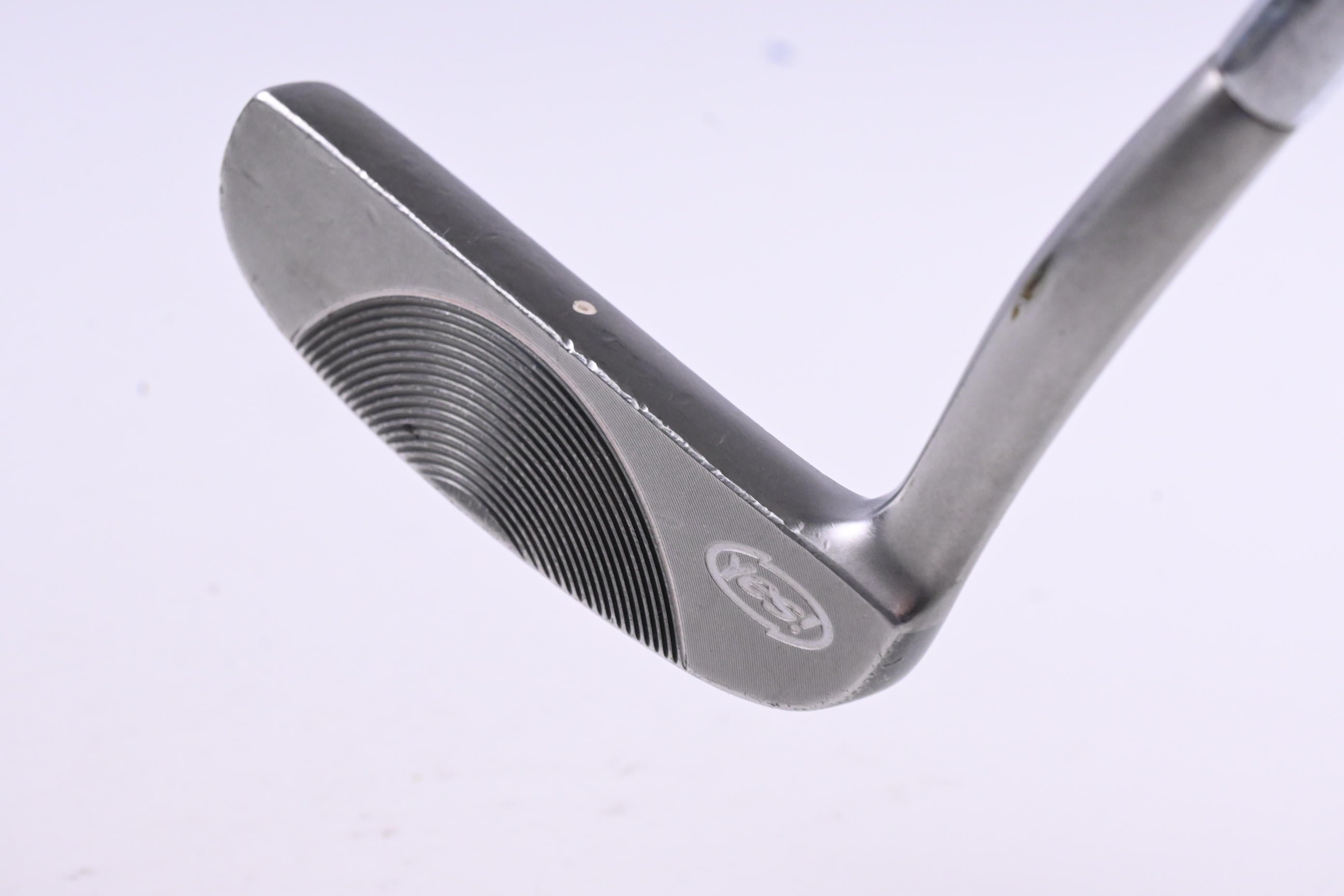 Yes! C-Groove Sophia Putter / 34 Inch