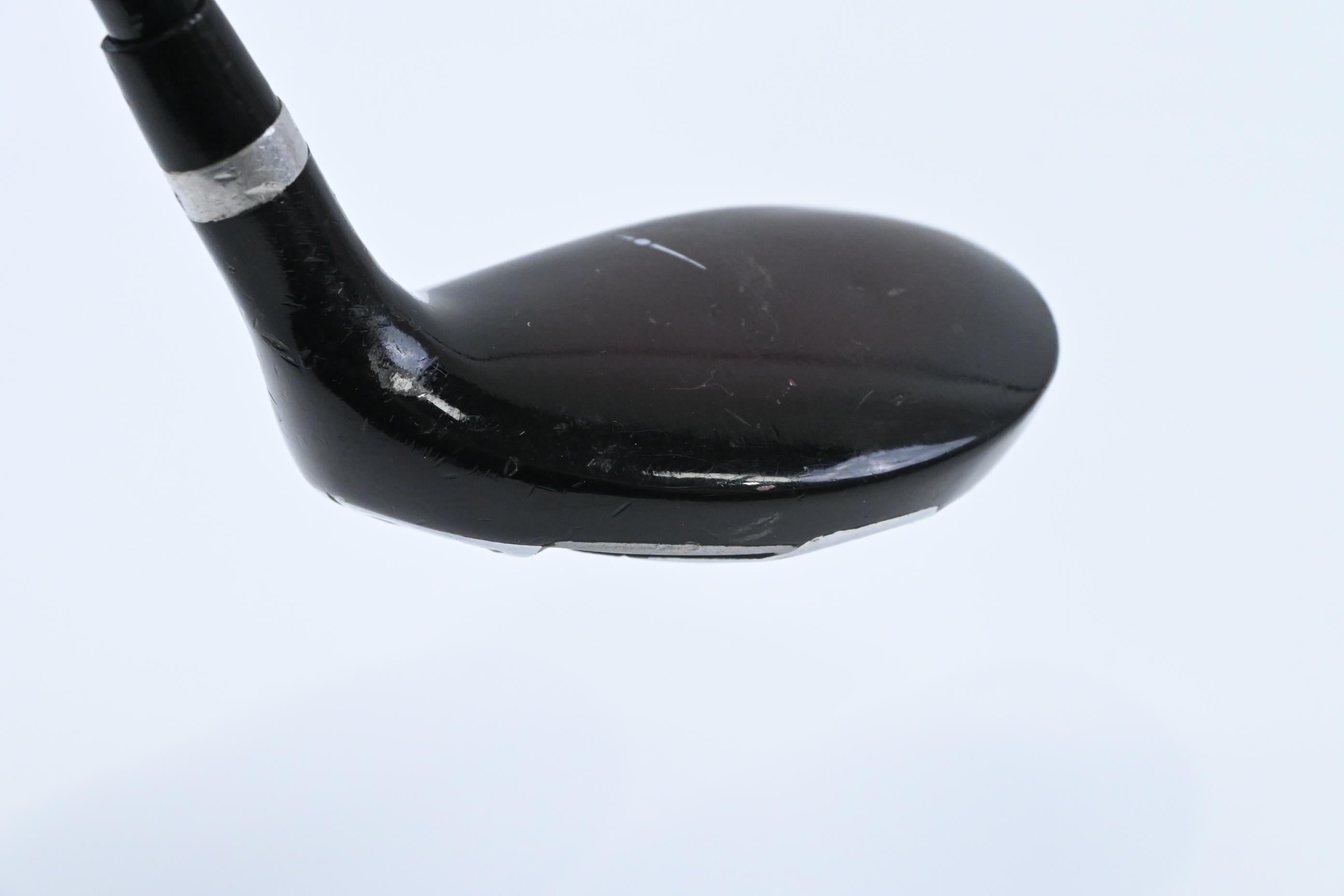 Wilson Deep Red #3 Hybrid / 19 Degree / Regular Flex Wilson Deep Red Shaft