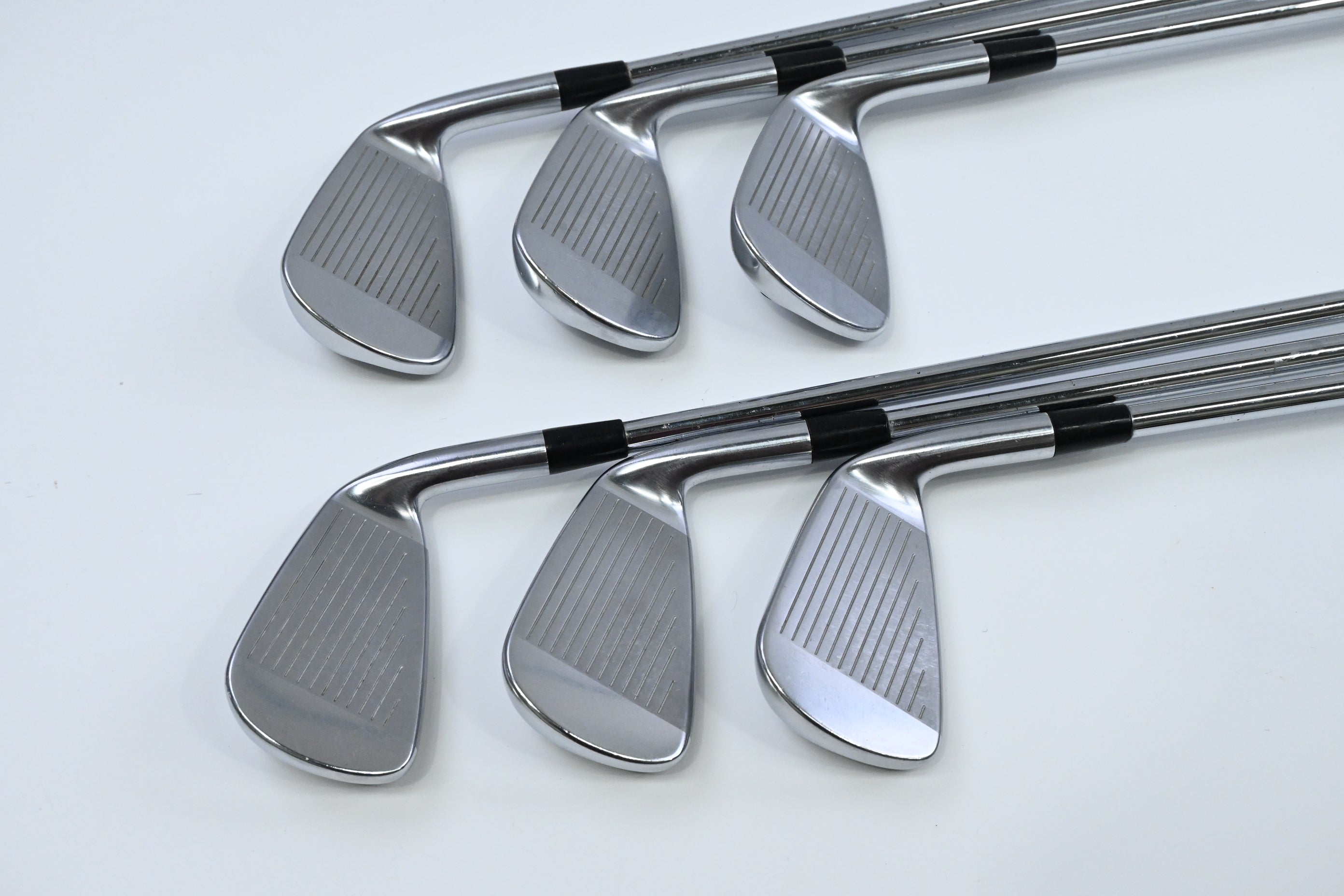 Left Hand Mizuno JPX 800 Irons / 4-9 / Regular Flex Dynamic Gold XP R300 Shafts