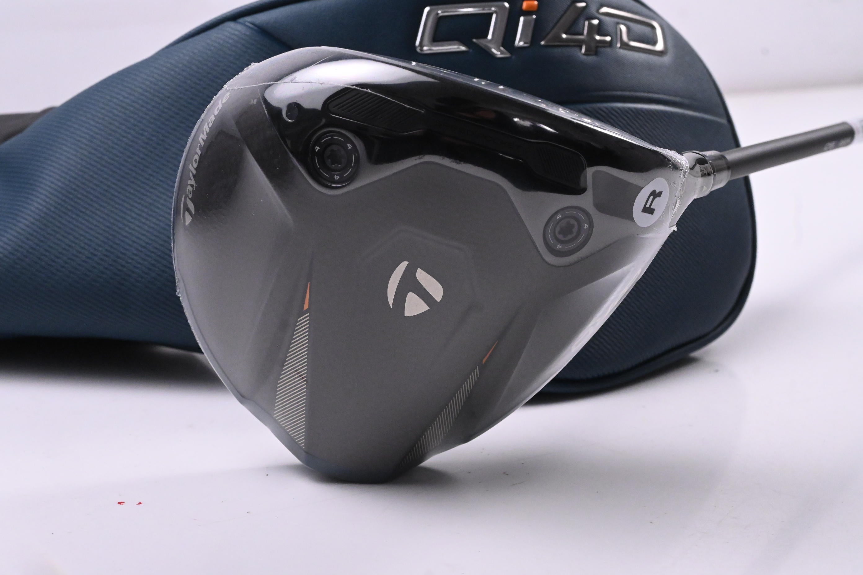 Taylormade Qi4D Driver / 12 Degree / Regular Flex Reax Blue 50 Shaft