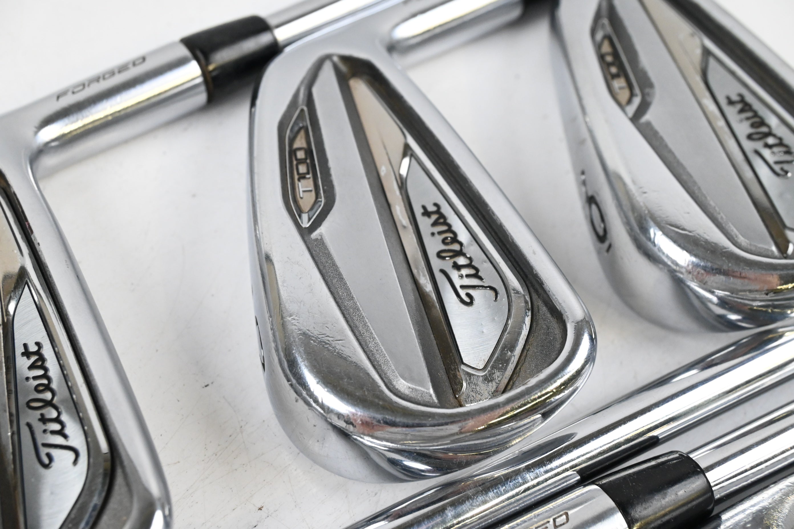 Titleist T100 2019 Irons / 4-PW / Regular Flex Project X Precision Shafts