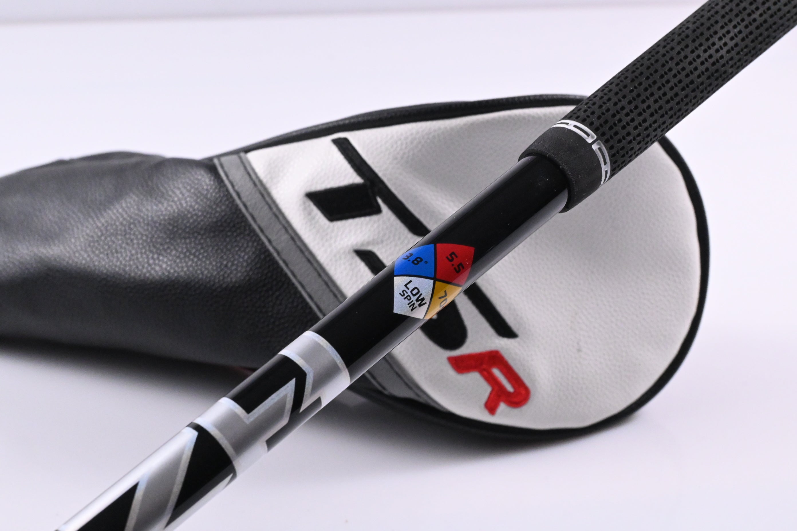 Titleist TSR3 #3 Wood / 15 Degree / Regular Flex HZRDUS Black 70 Shaft