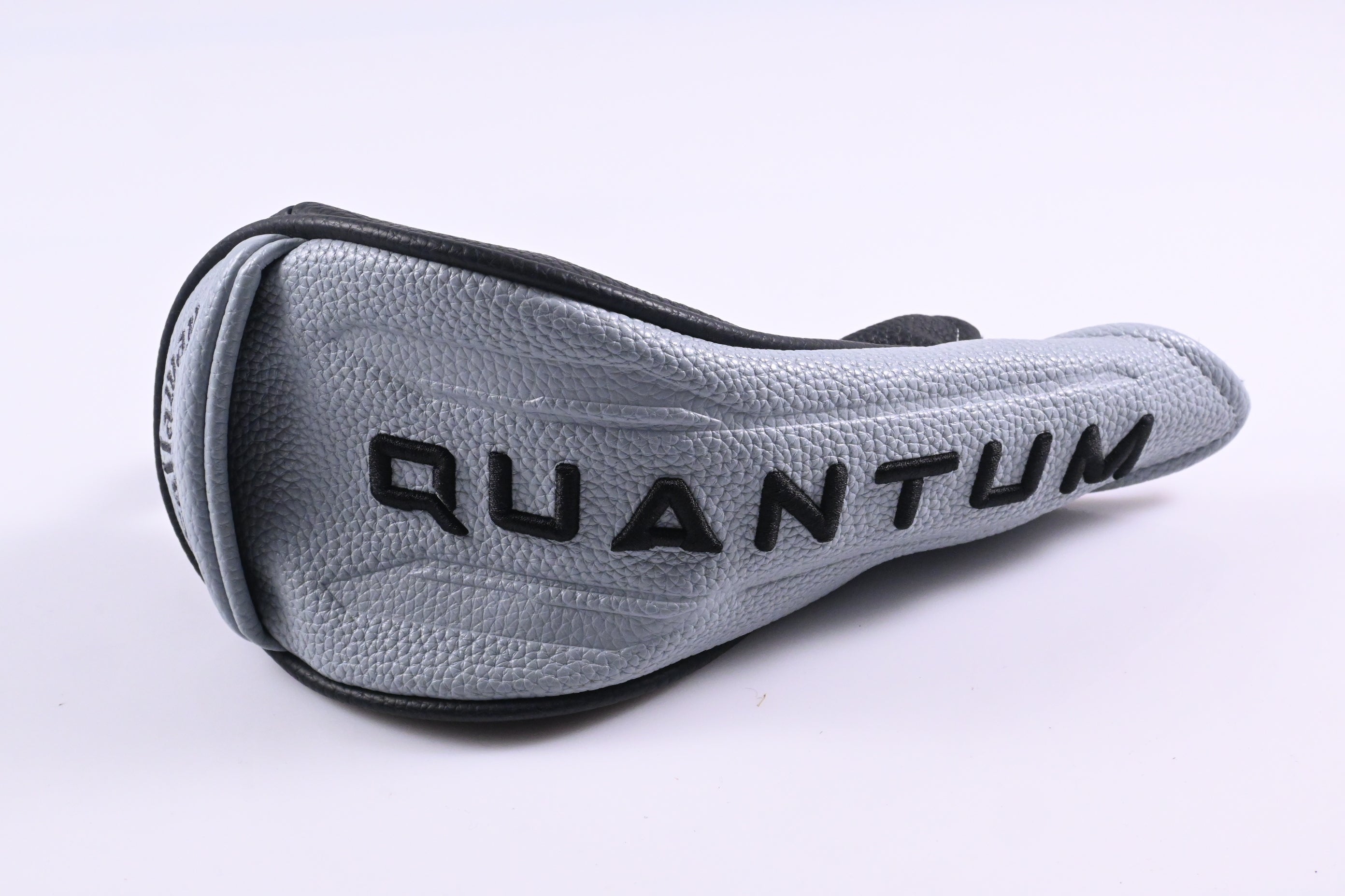 Callaway Quantum Max #4 Hybrid / 21 Degree / Regular Flex Vanquish 4 Shaft