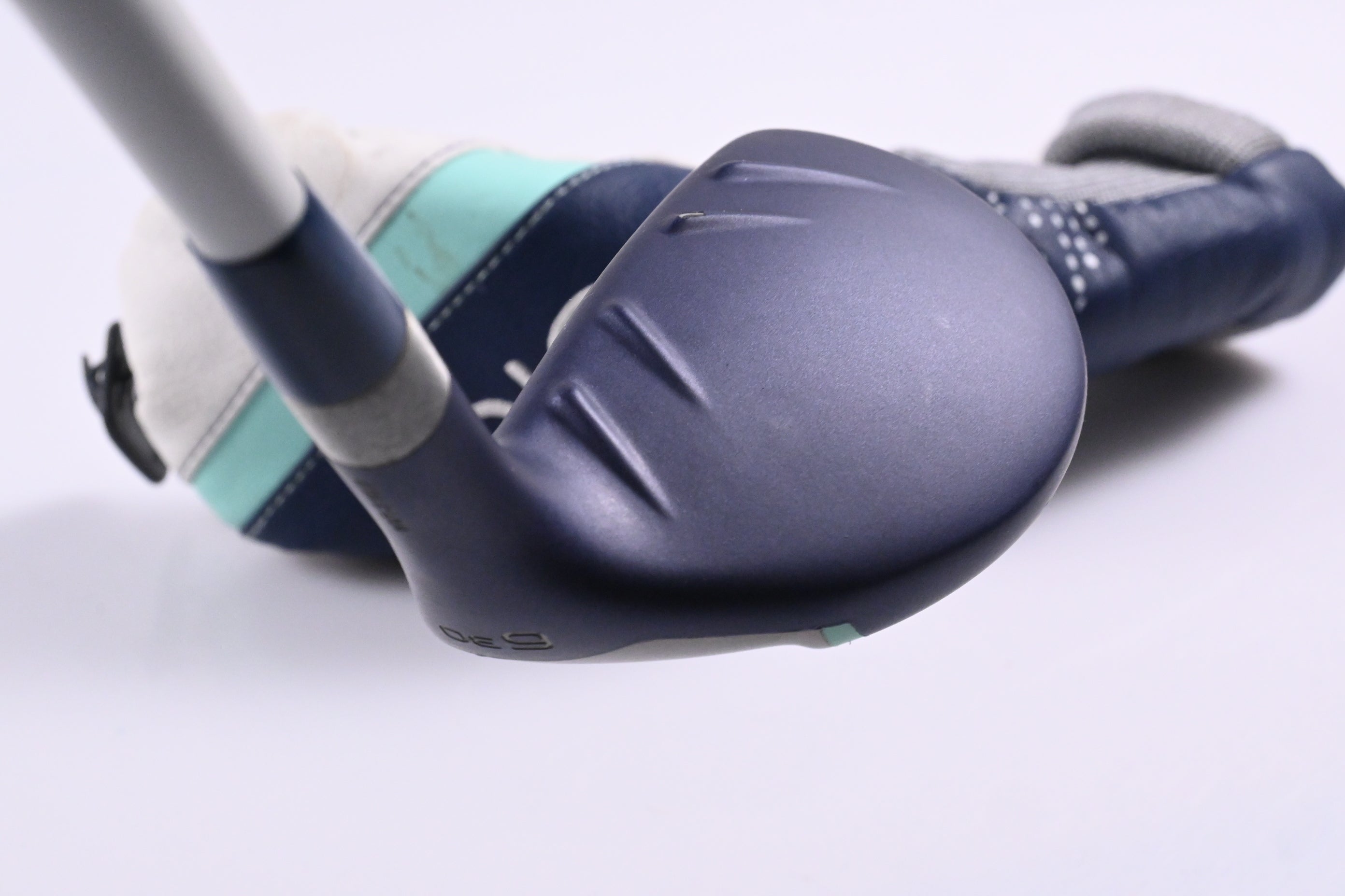 Ladies Ping G Le #6 Hybrid / 30 Degree / Ladies Flex Ping ULT230 Shaft