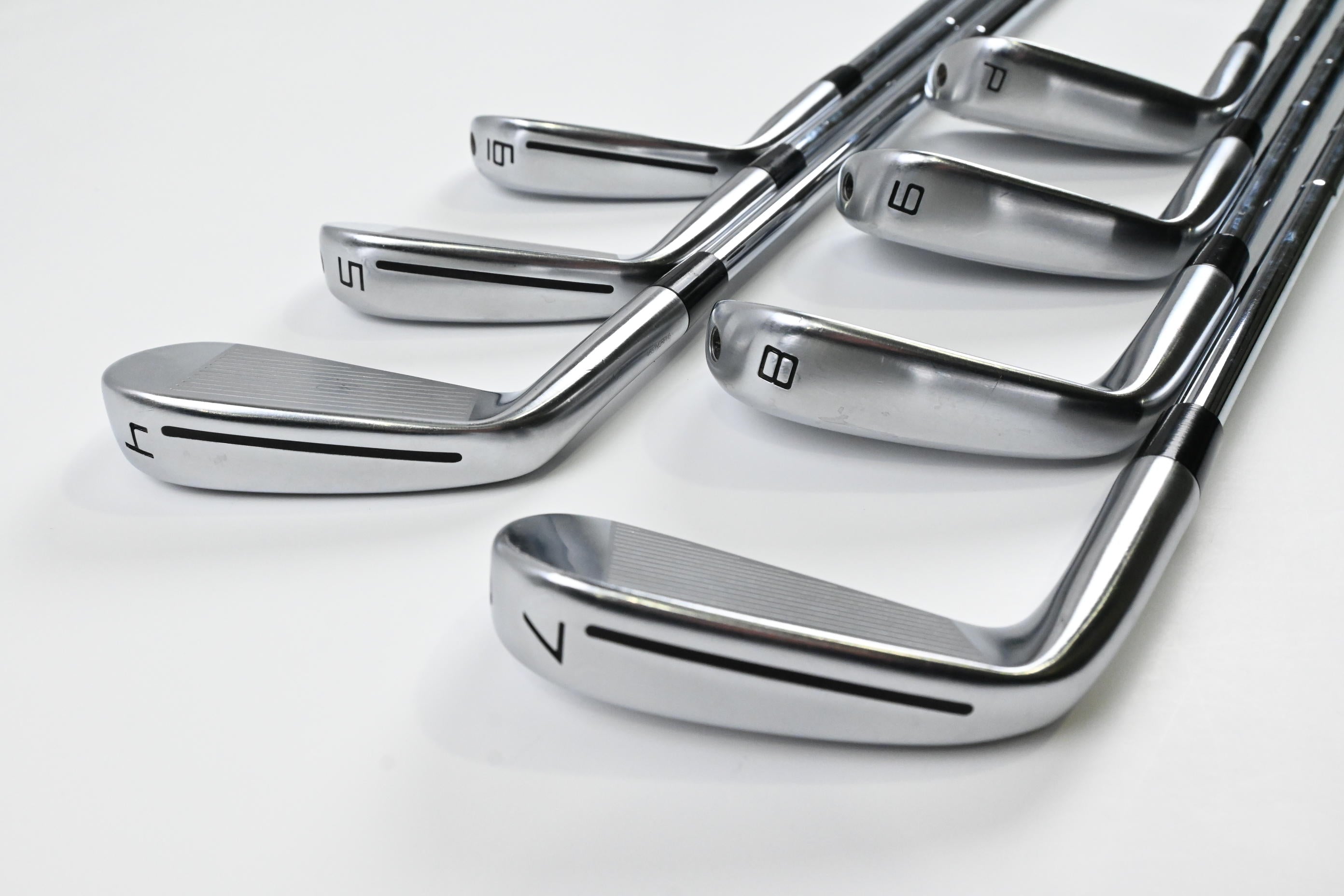 Taylormade P770 Irons / 4-PW / Stiff Flex Dynamic Gold Mid 115 S300 Shafts