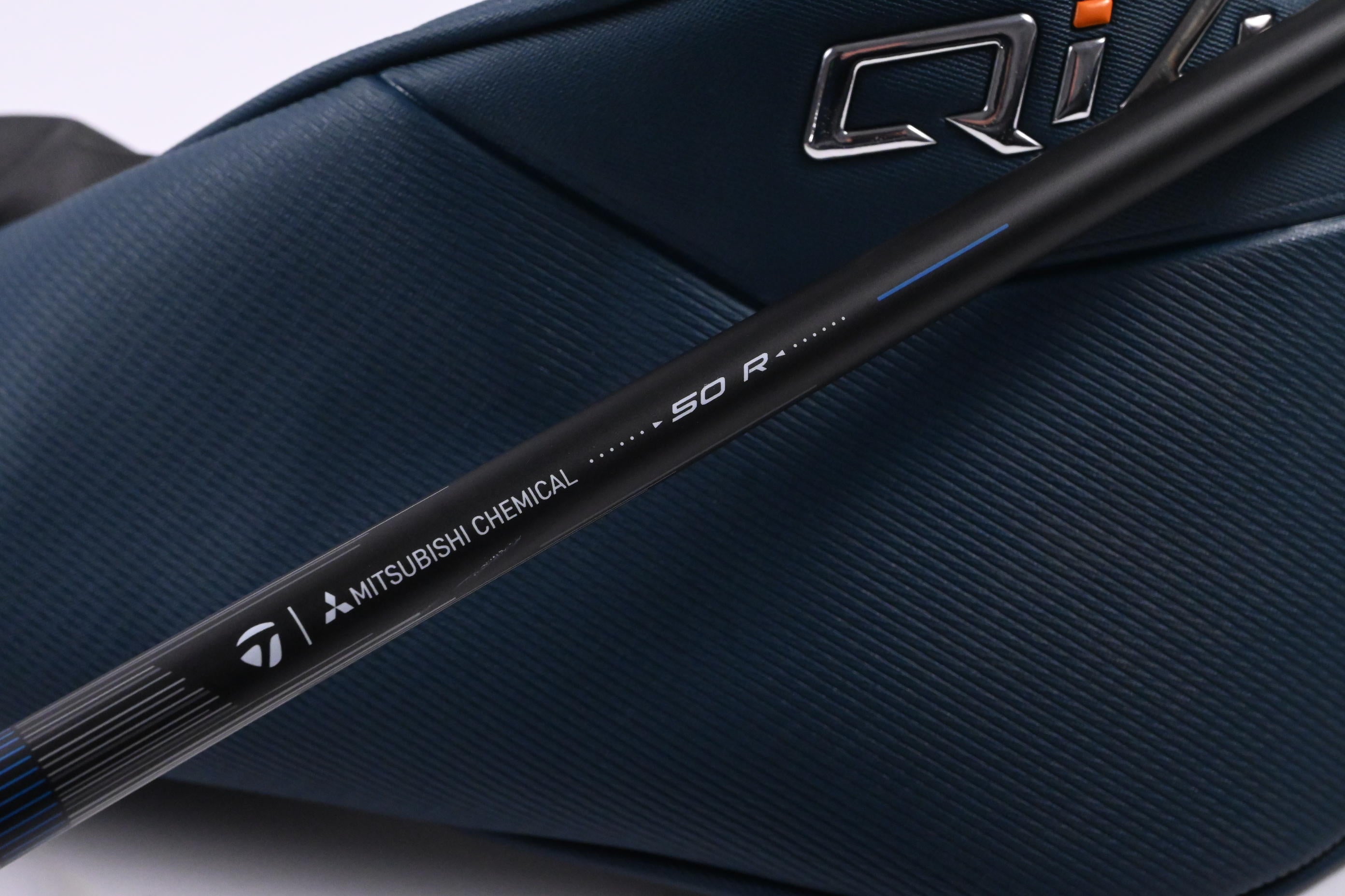 Taylormade Qi4D Driver / 12 Degree / Regular Flex Reax Blue 50 Shaft