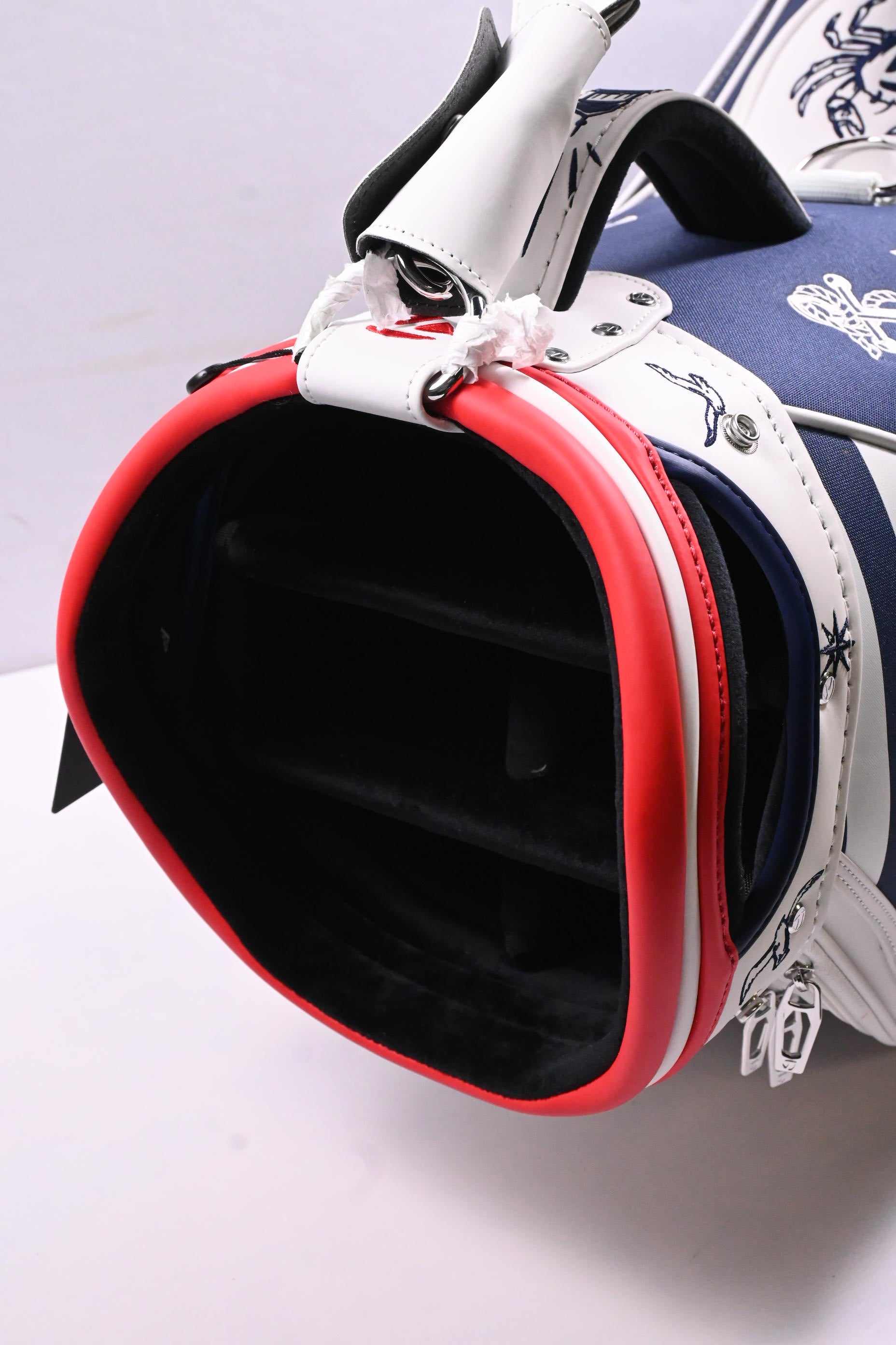 Taylormade Sailors Point Tour Bag / 6-Way Divider / White, Navy