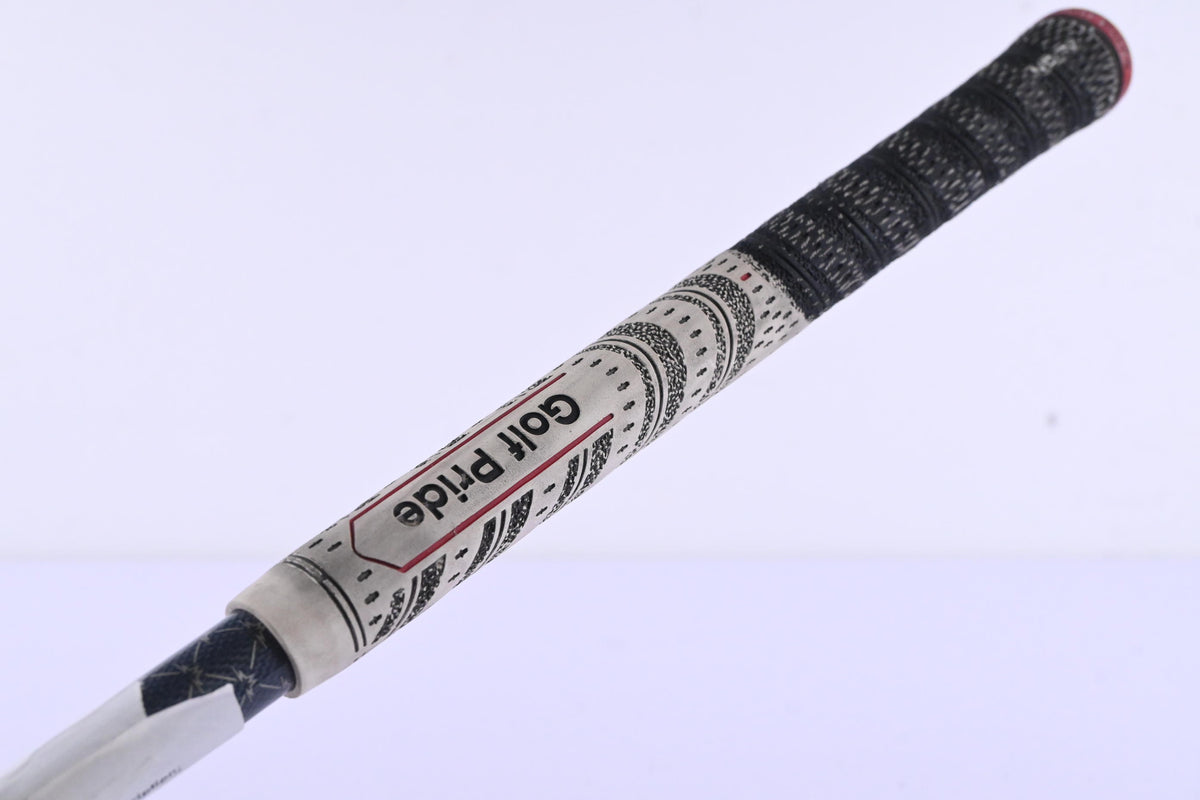 Titleist 910 F #3 Wood / 15 Degree / Regular Flex Tensei AV Blue 65 Shaft