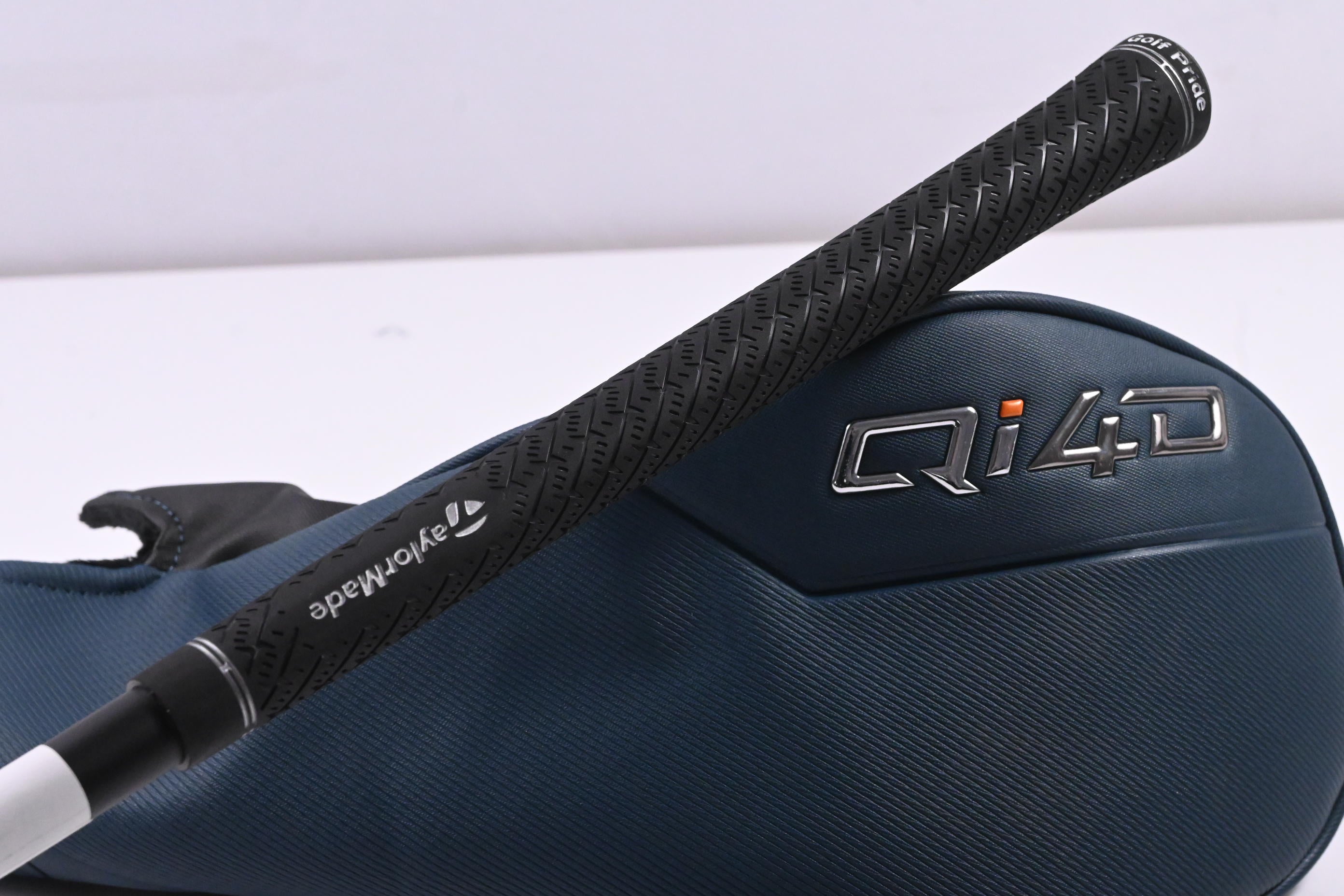 Taylormade Qi4D Driver / 12 Degree / Regular Flex Reax Blue 50 Shaft