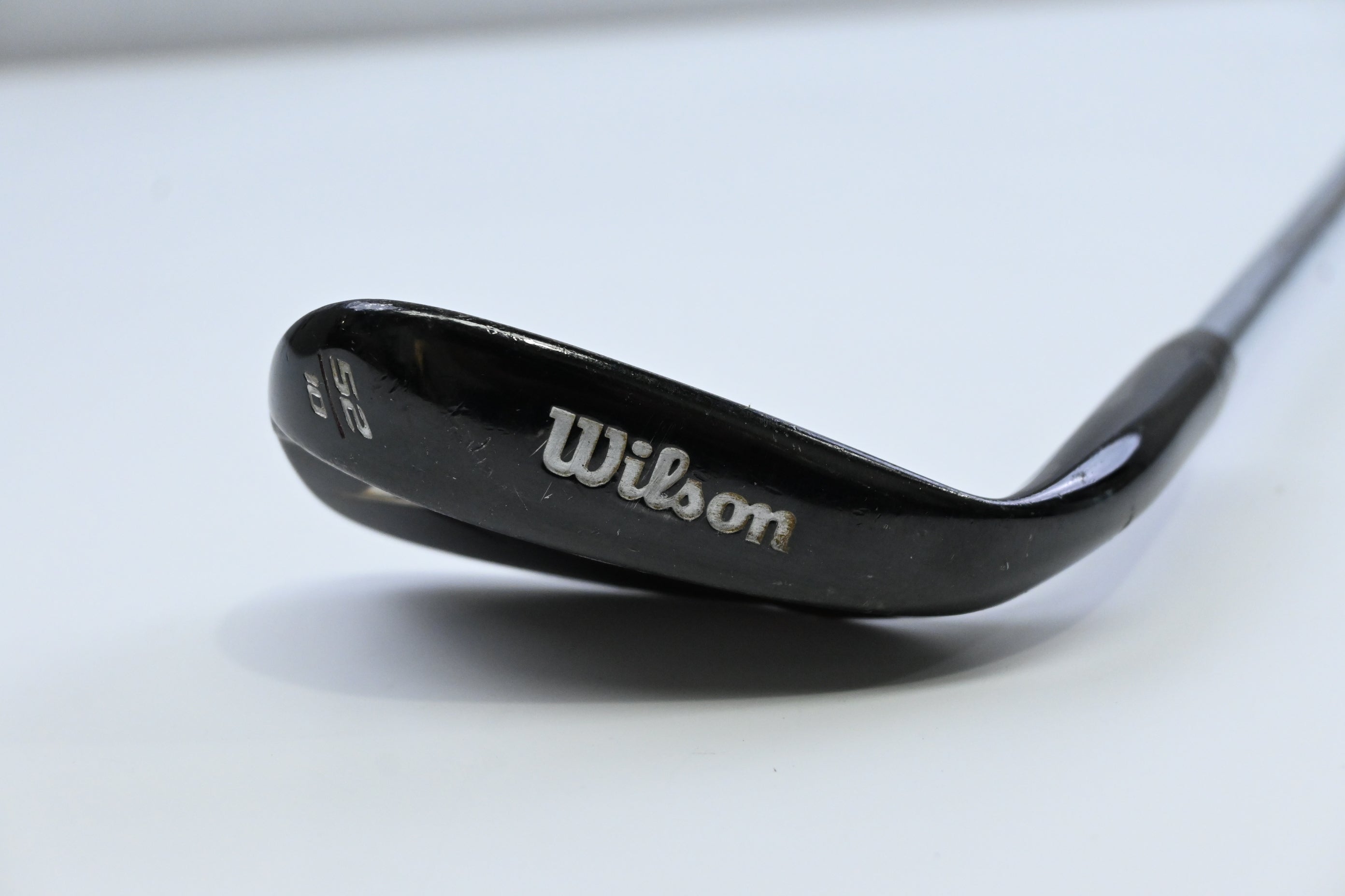 Wilson Deep Red Maxx Gap Wedge / 52 Degree / Wedge Flex Wilson XF Shaft