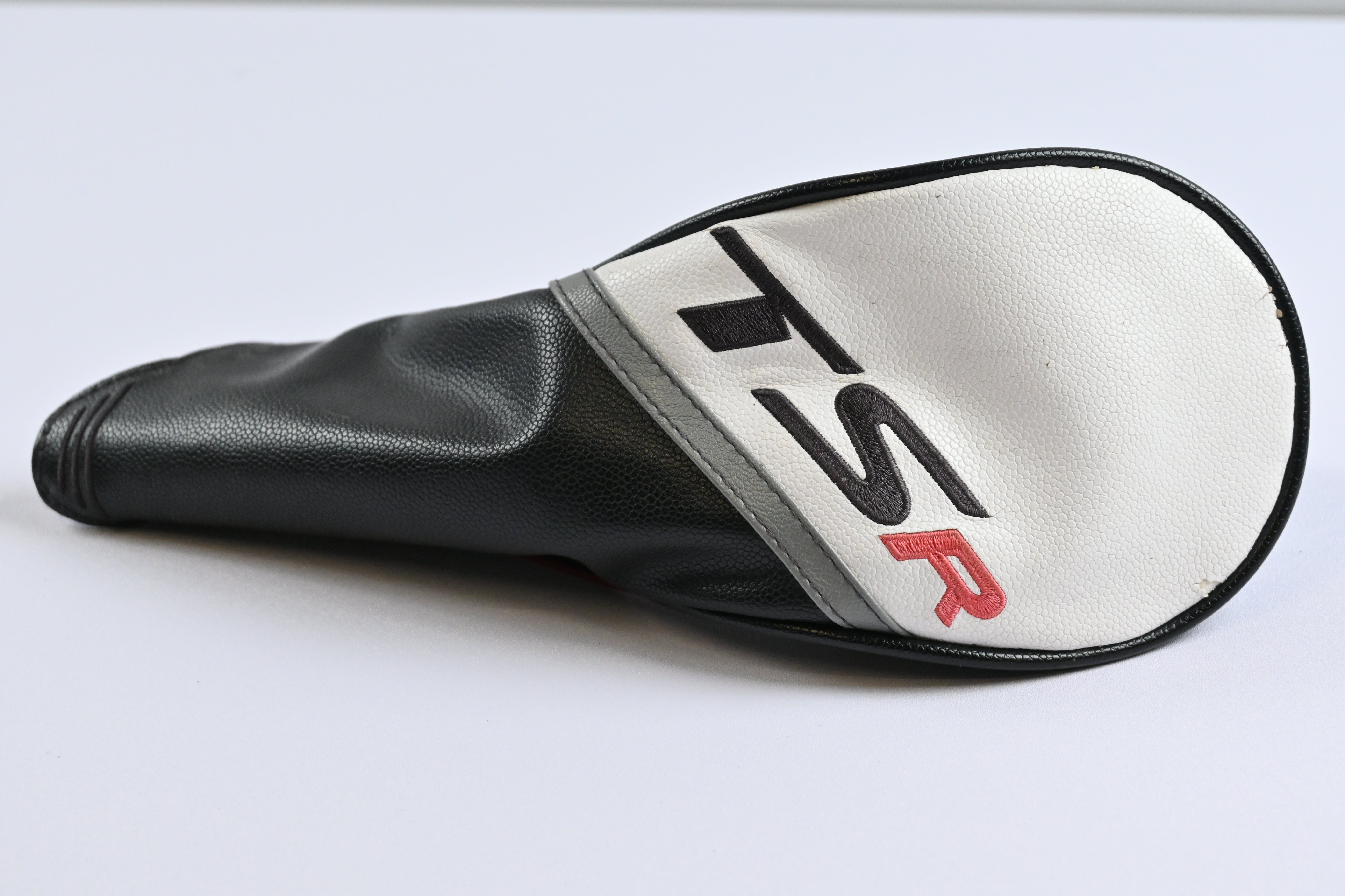 Titleist TSR2 #3 Wood / 15 Degree / Stiff Flex Project X HZRDUS Gen4 Black 70