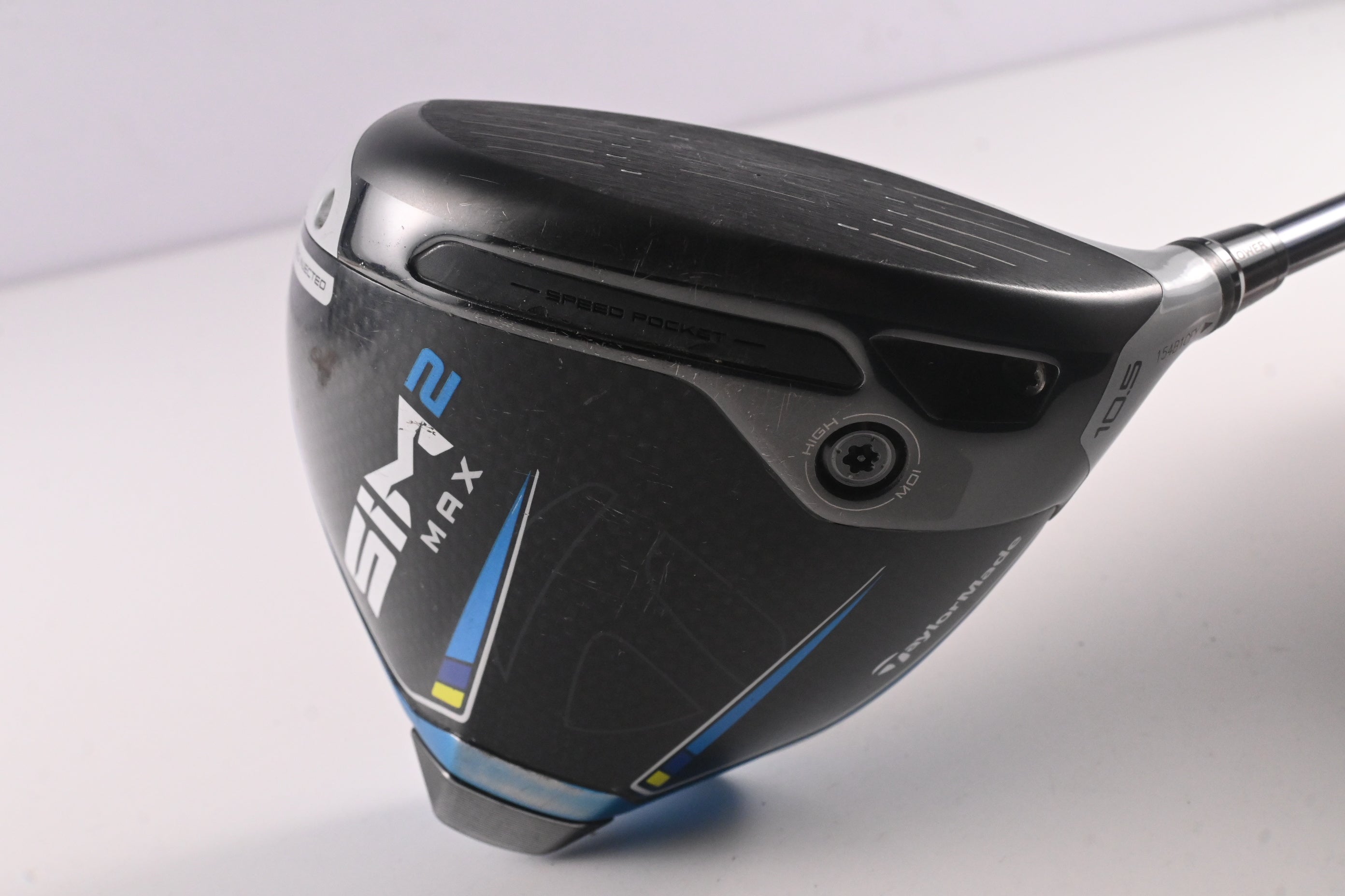 Taylormade SIM2 Max Driver / 10.5 Degree / Regular Flex Ventus Blue 5 Shaft