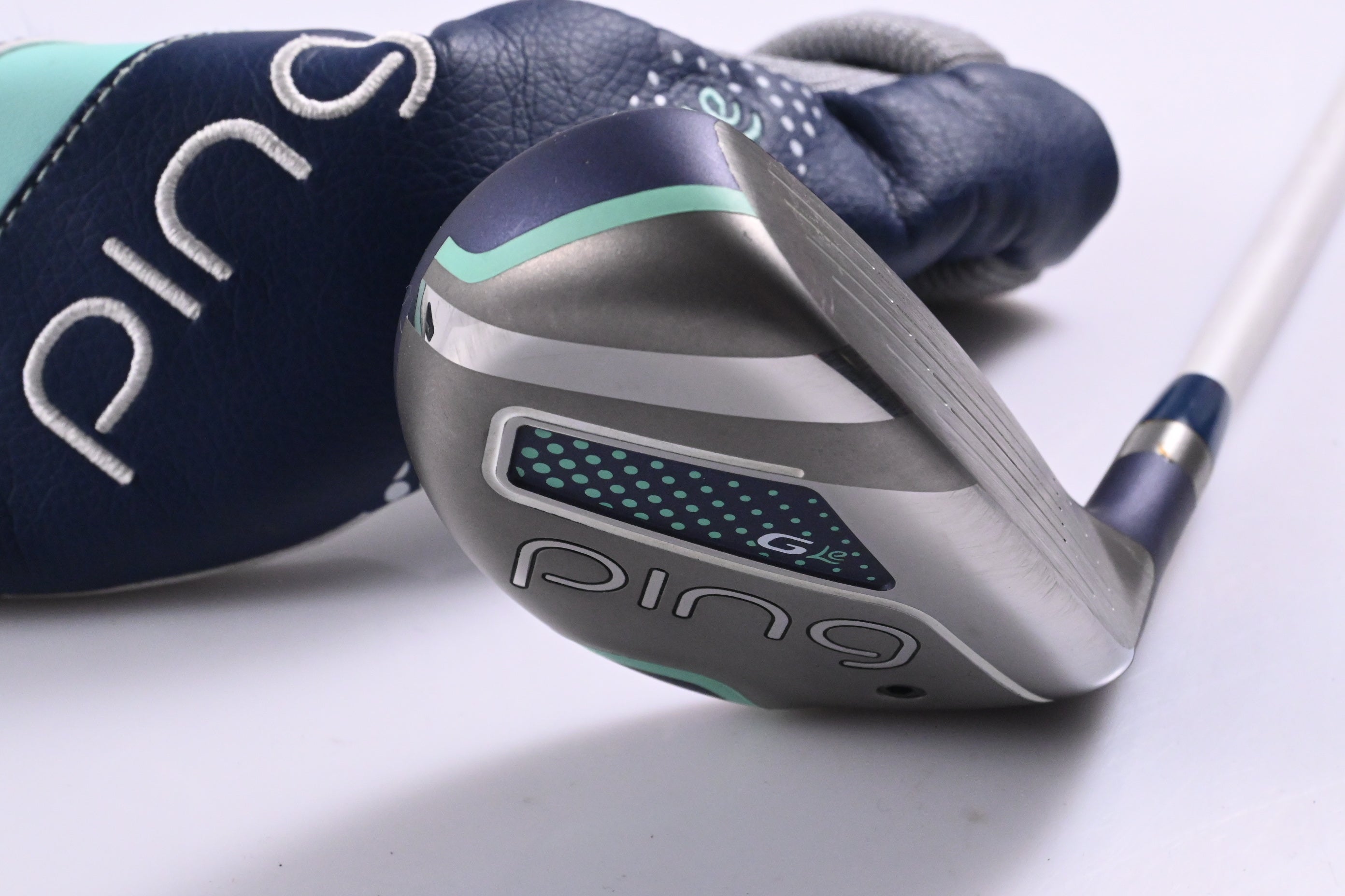 Ladies Ping G Le #4 Hybrid / 22 Degree / Ladies Flex Ping ULT230 Shaft