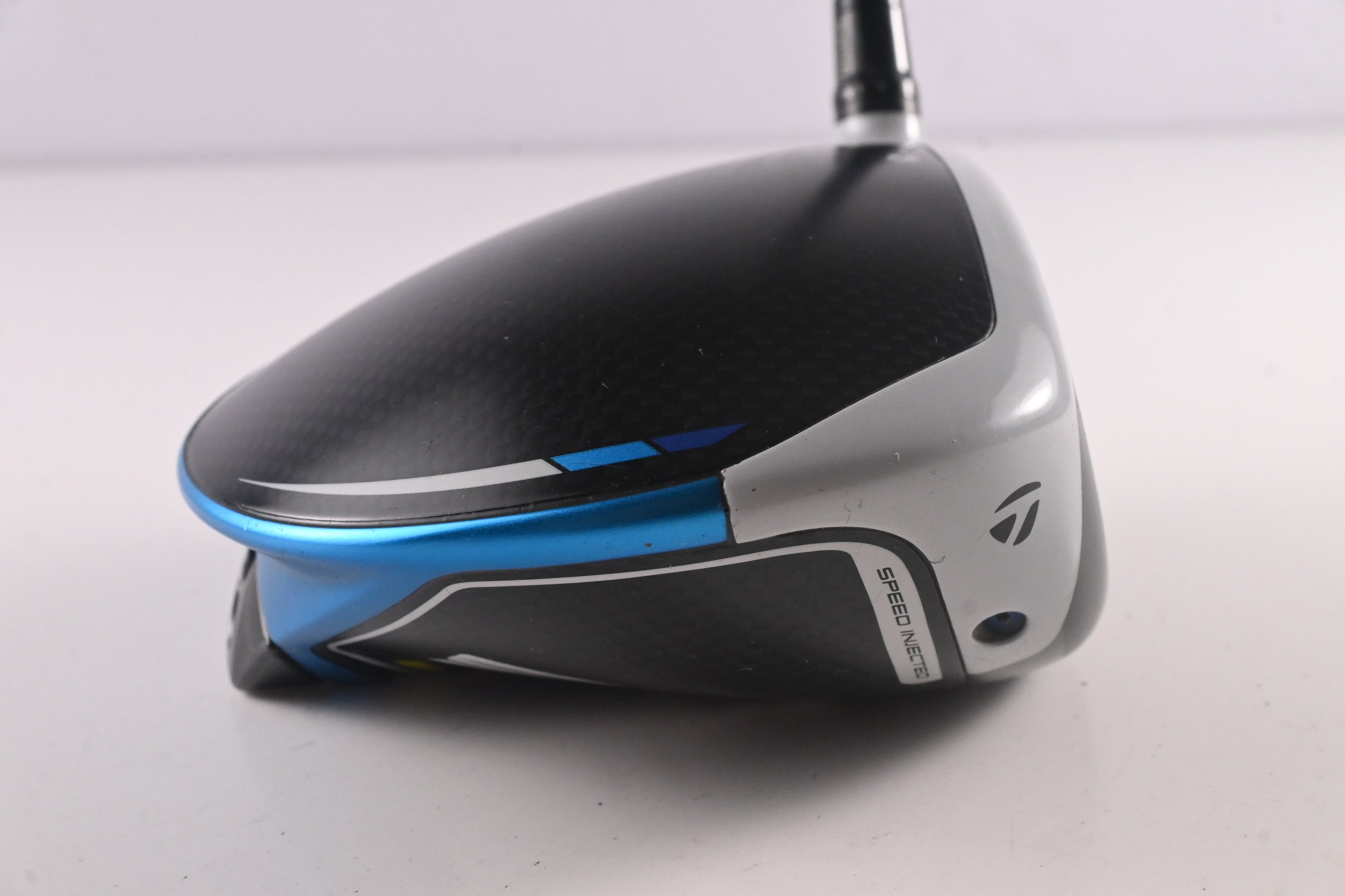 Taylormade SIM2 Max Driver / 10.5 Degree / Regular Flex Ventus Blue 5 Shaft