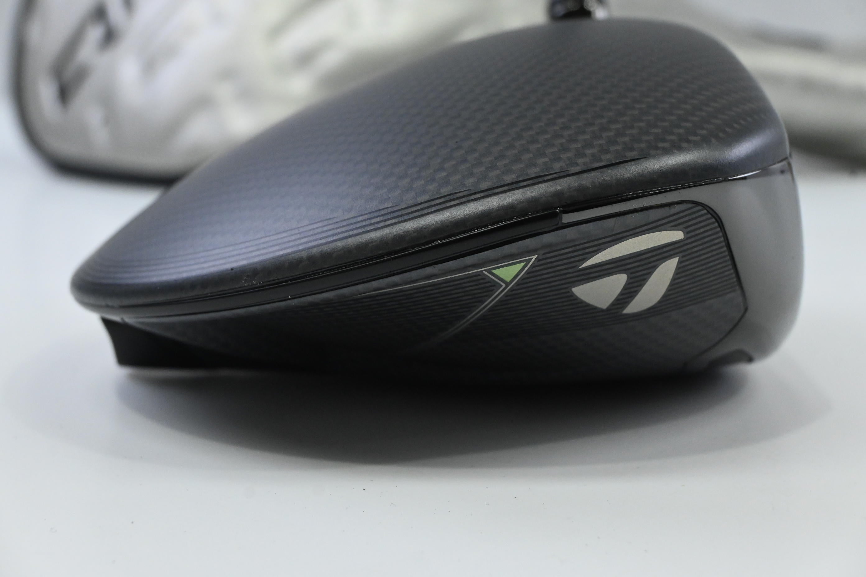 Taylormade Qi35 Driver / 9 Degree / Stiff Flex Fujikura Ventus Blue 5