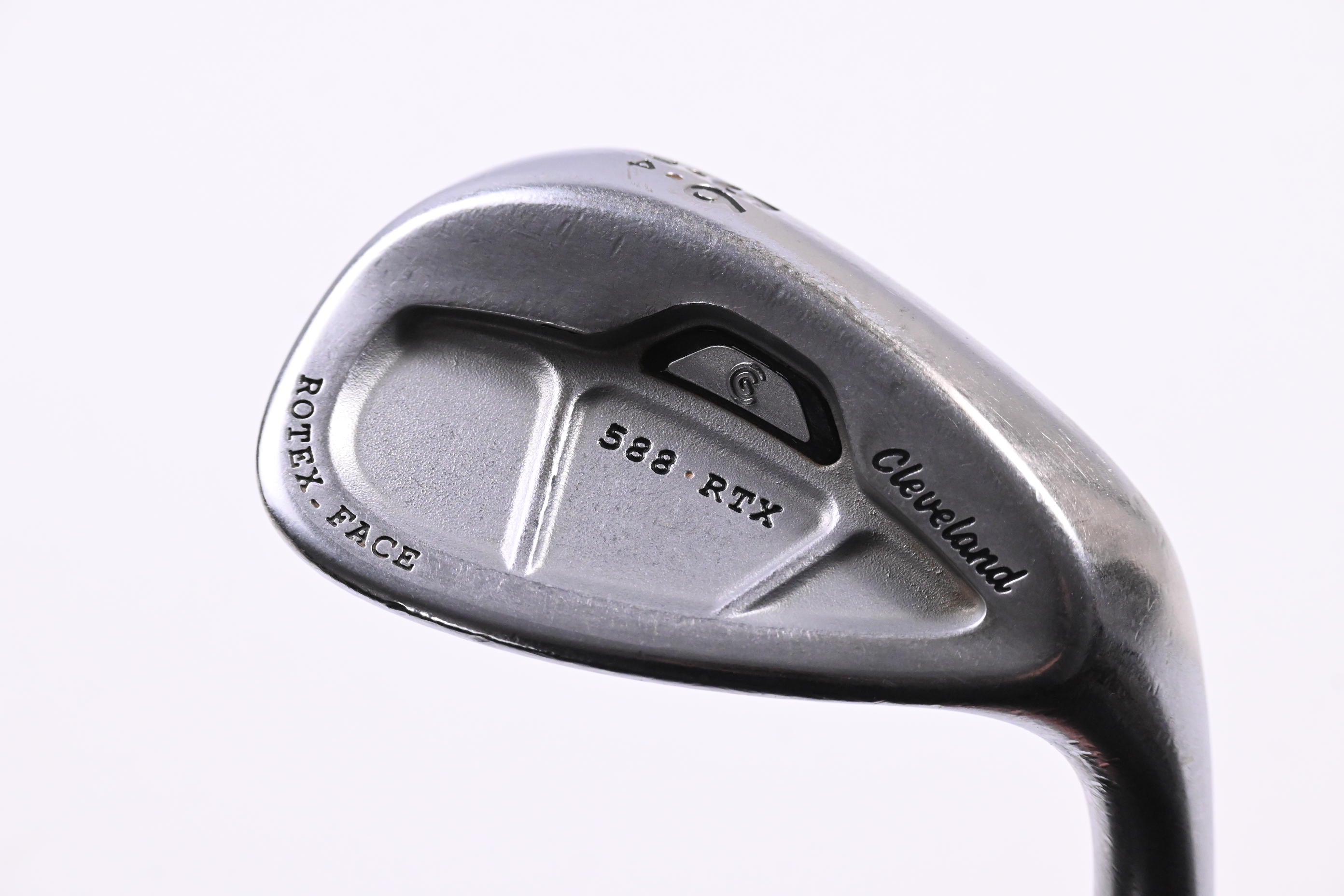 Cleveland 588 RTX Sand Wedge / 56 Degree / Wedge Flex Dynamic Gold Shaft