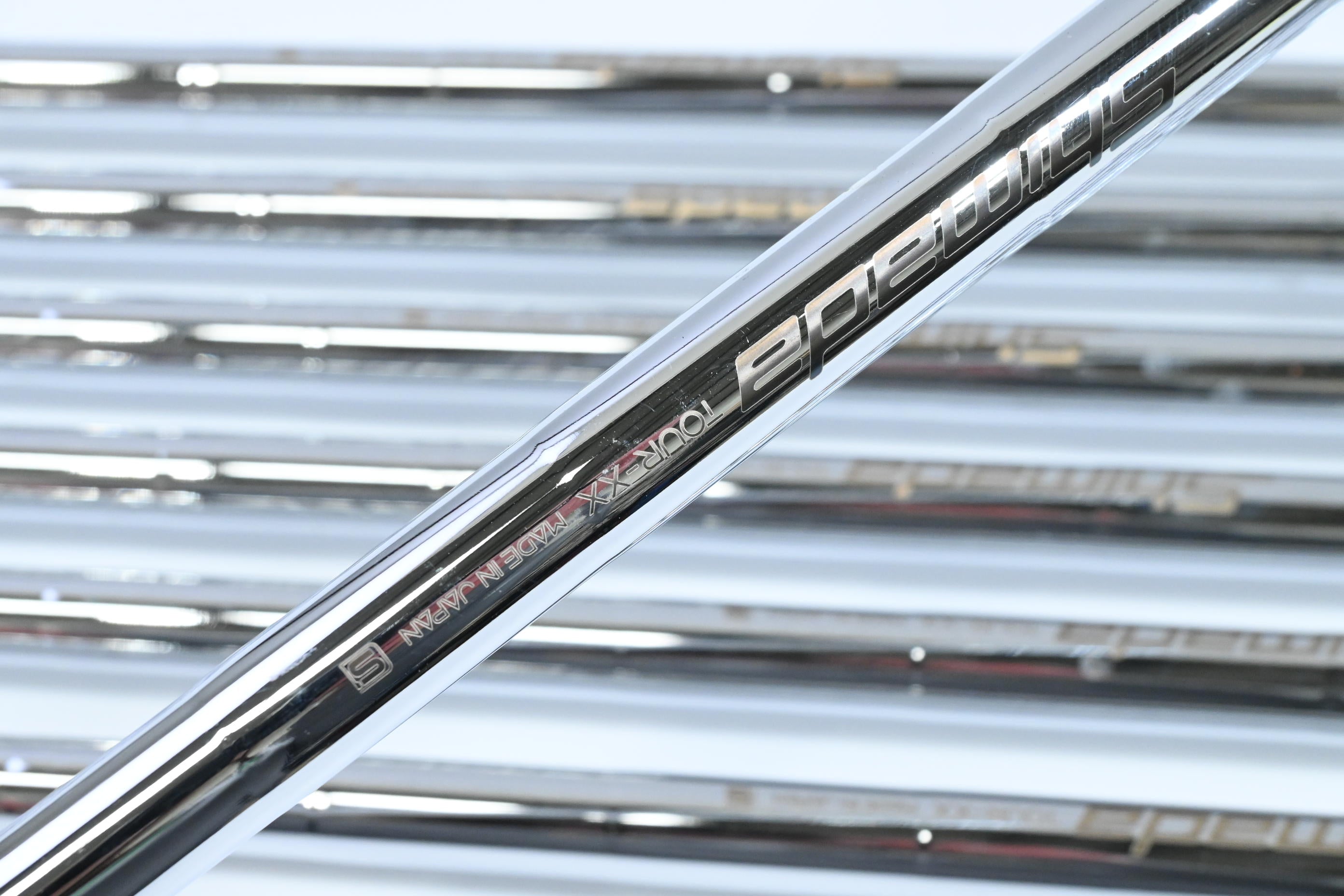 Vega VMB Irons / 4-PW / TX-Flex Shimada Shafts