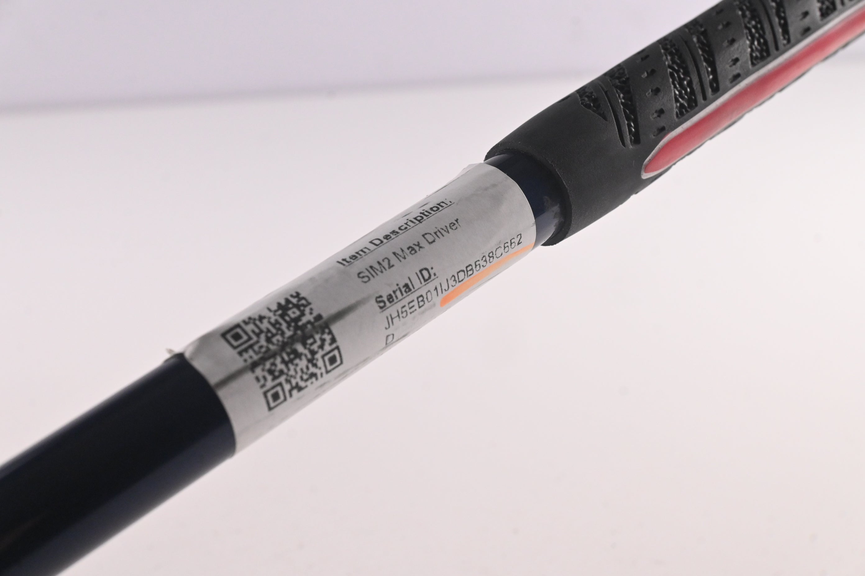 Taylormade SIM2 Max Driver / 10.5 Degree / Regular Flex Ventus Blue 5 Shaft