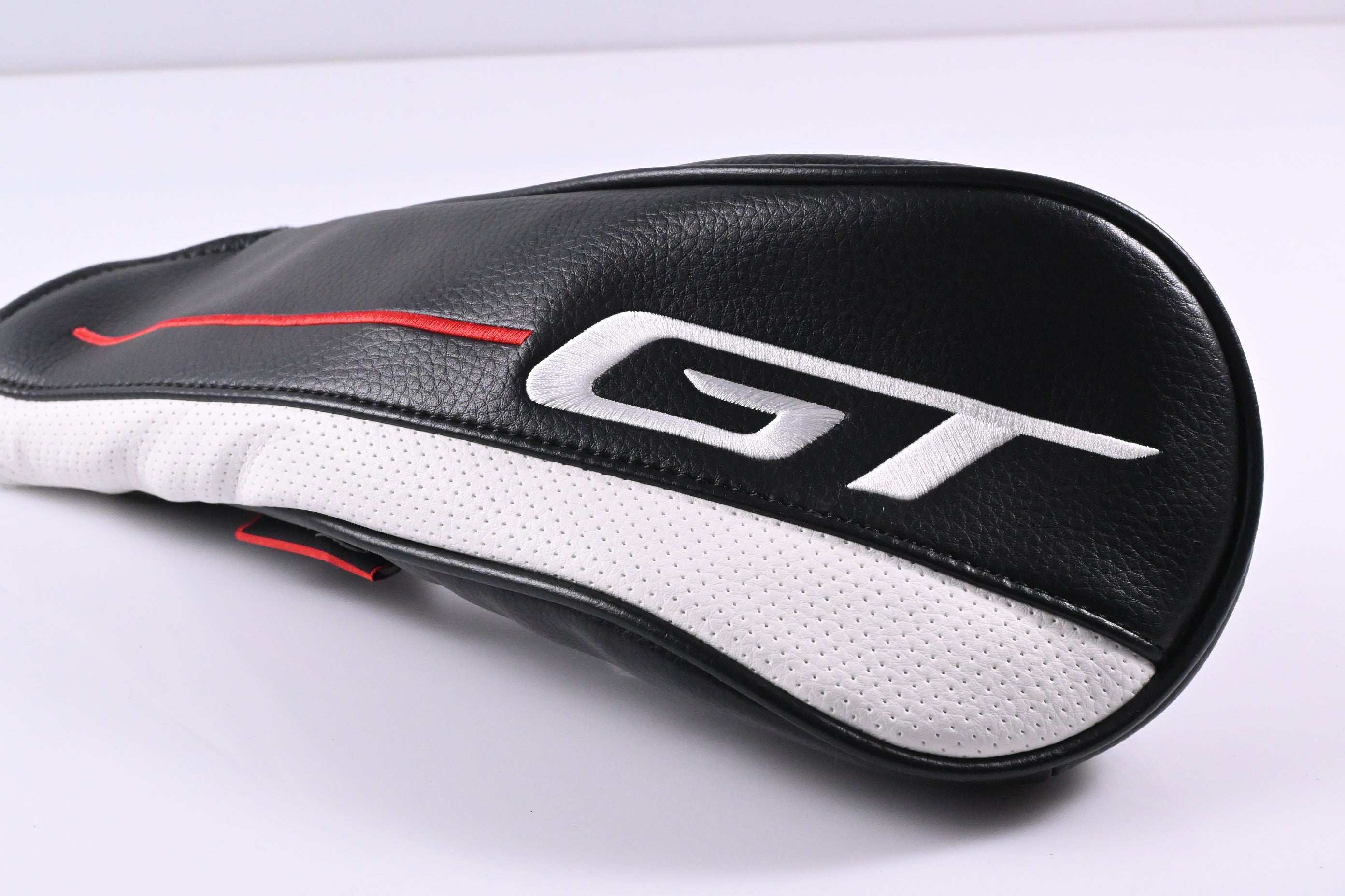 Titleist GT2 #3 Wood / 15 Degree / Stiff Flex HZRDUS Black 70 Shaft