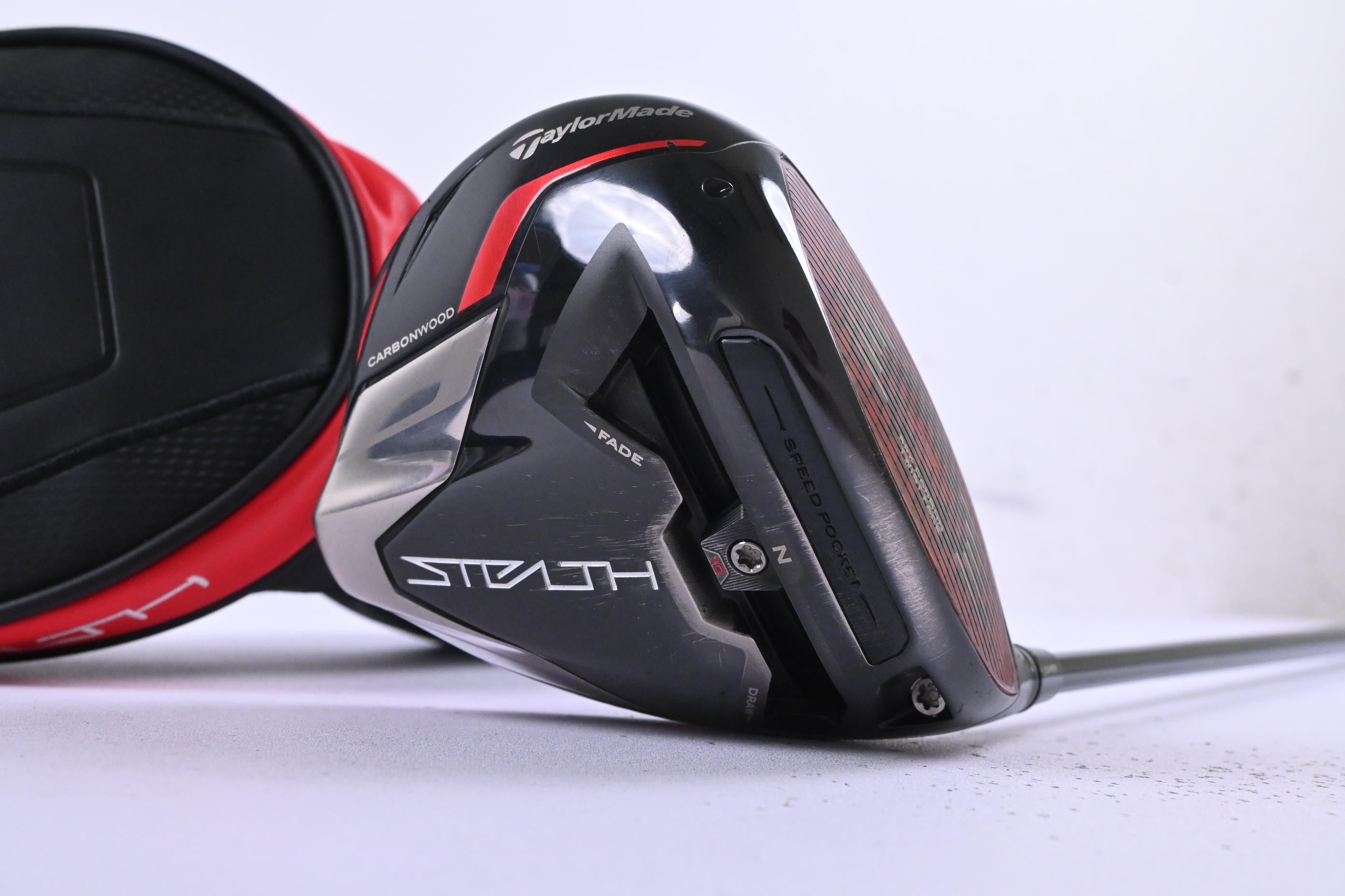 Taylormade Stealth Plus Driver / 9 Degree / Stiff Flex Kai'li Red 60 Shaft