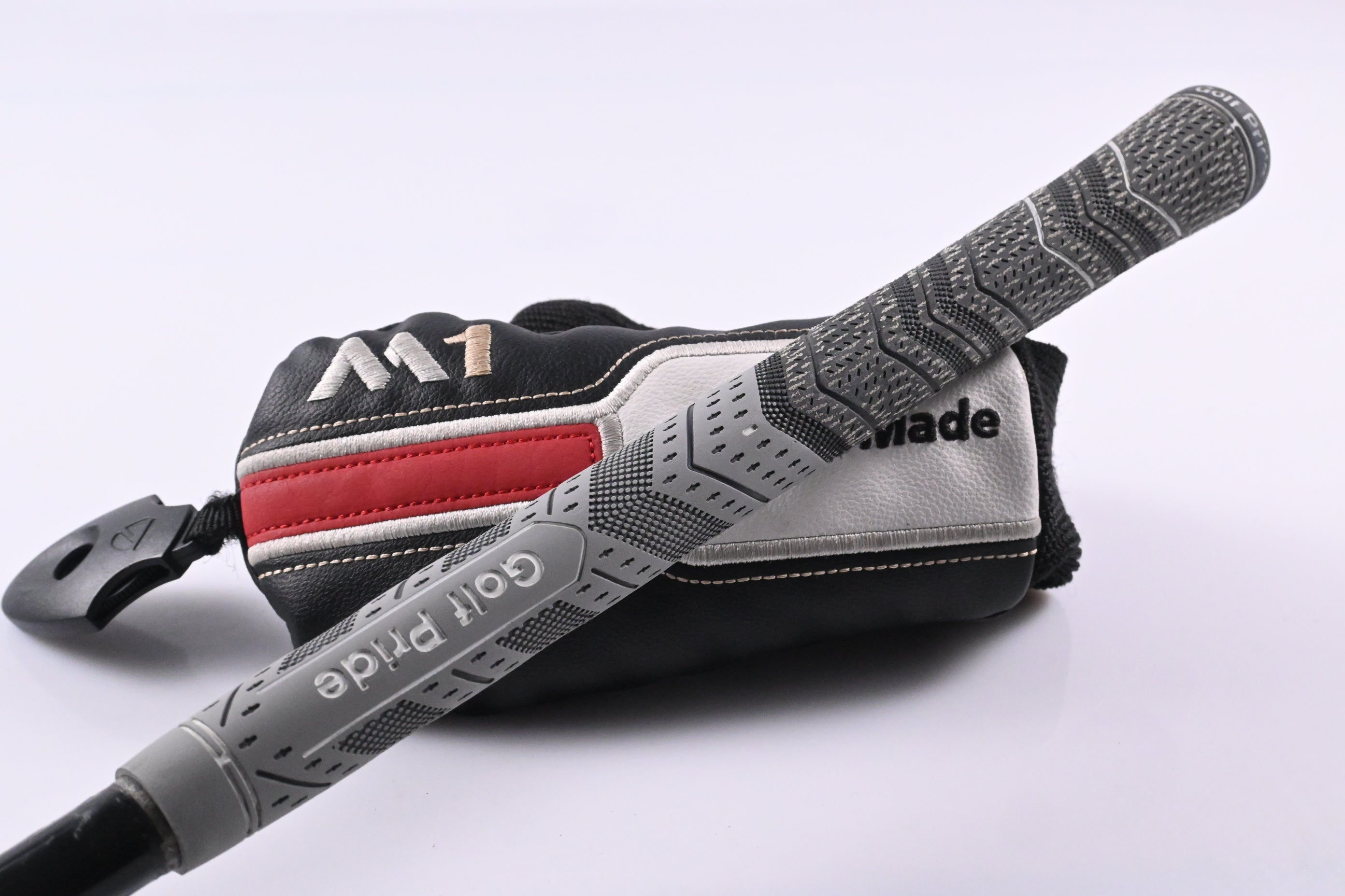 Taylormade M1 2017 #2 Hybrid / 17 Degree / Stiff Flex Fujikura Pro 65 Shaft