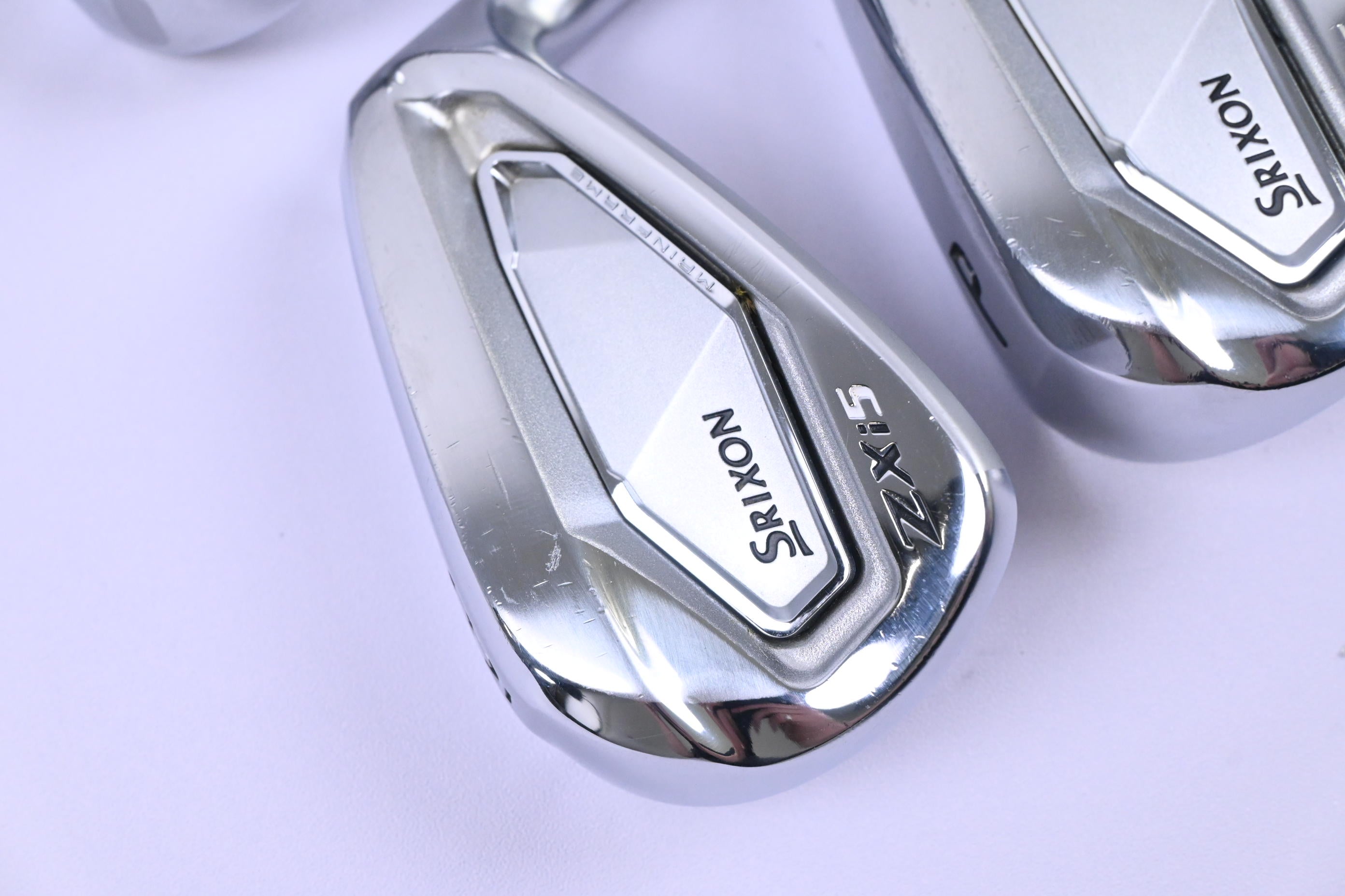 Srixon ZXi5 Irons / 7-PW / Regular Flex KBS TGI 60 Shafts