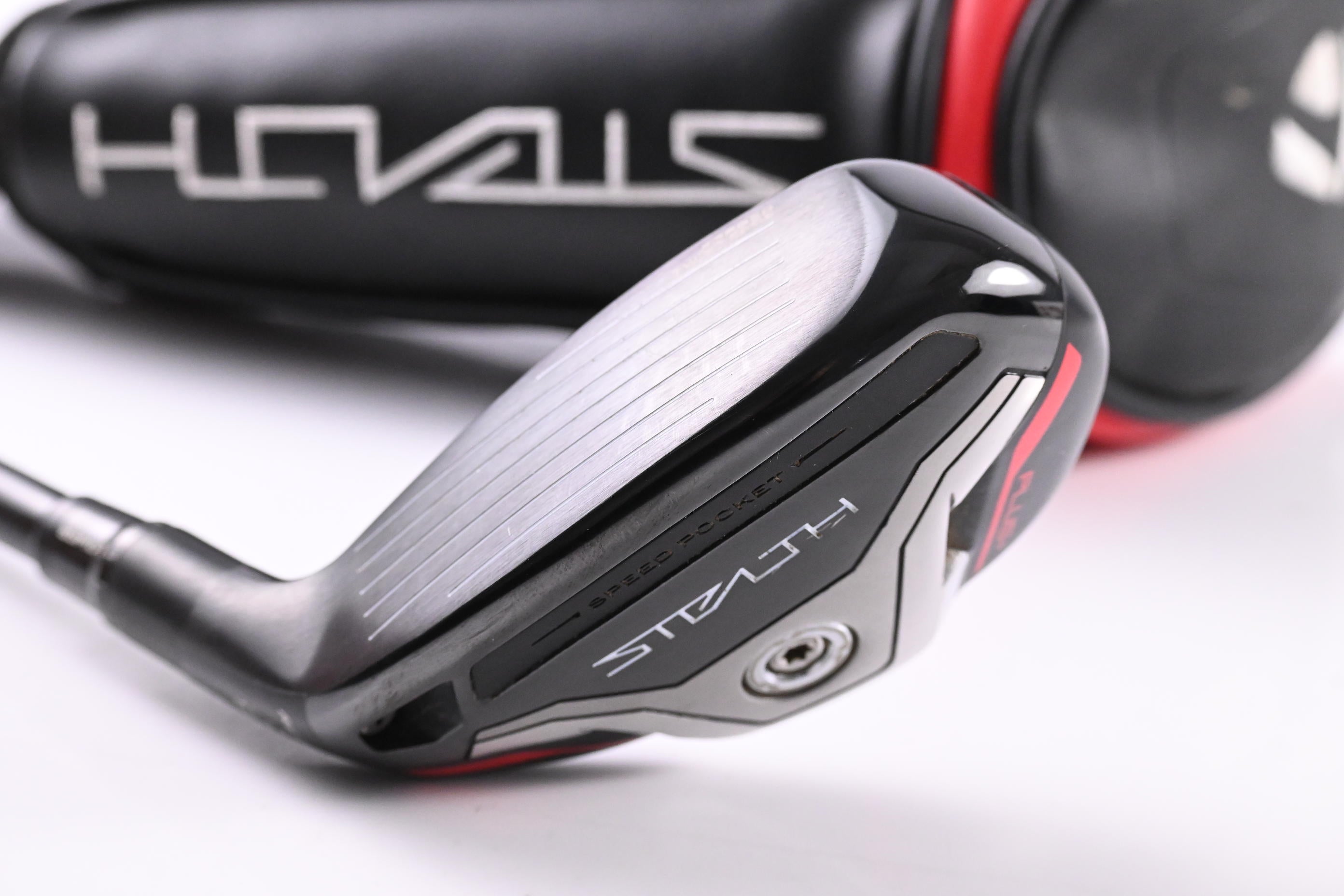 Taylormade Stealth Plus #3 Hybrid / 19.5 Degree / Stiff Flex HZRDUS Smoke RDX Red 80