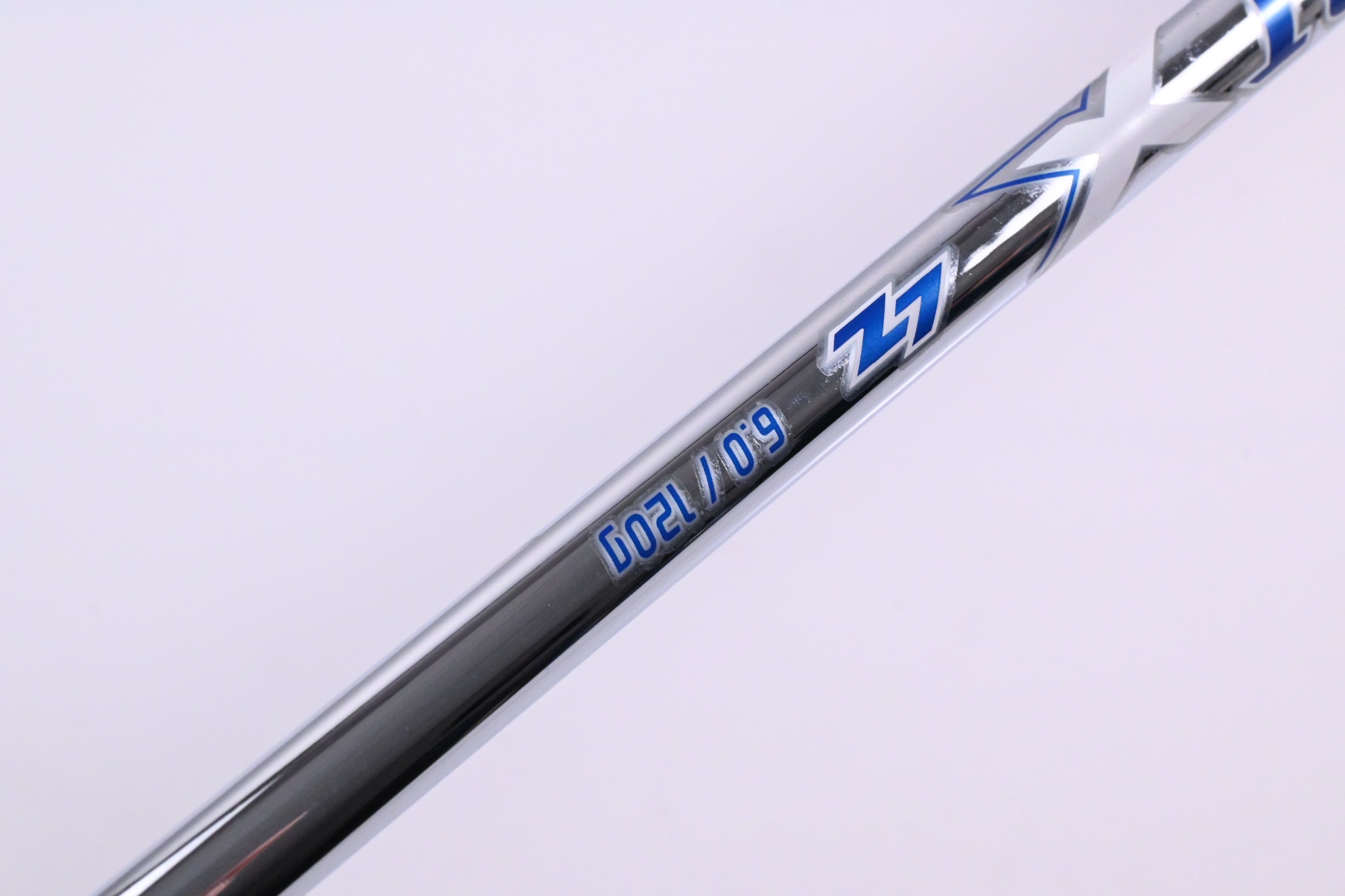 Mizuno JPX 923 Hot Metal #6 Iron / Stiff Flex Project X LZ 120 Shaft