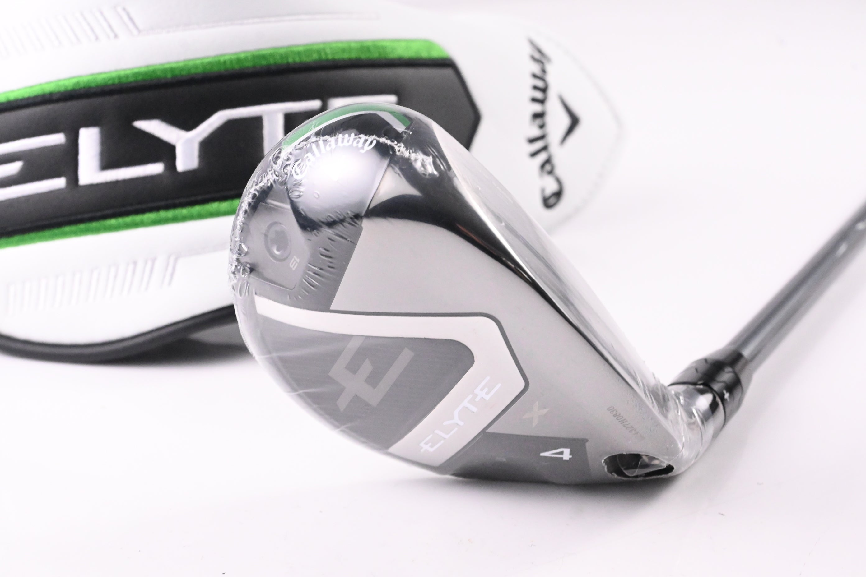 Callaway Elyte X #4 Hybrid / 21 Degree / Regular Flex Denali Charcoal 60 Shaft