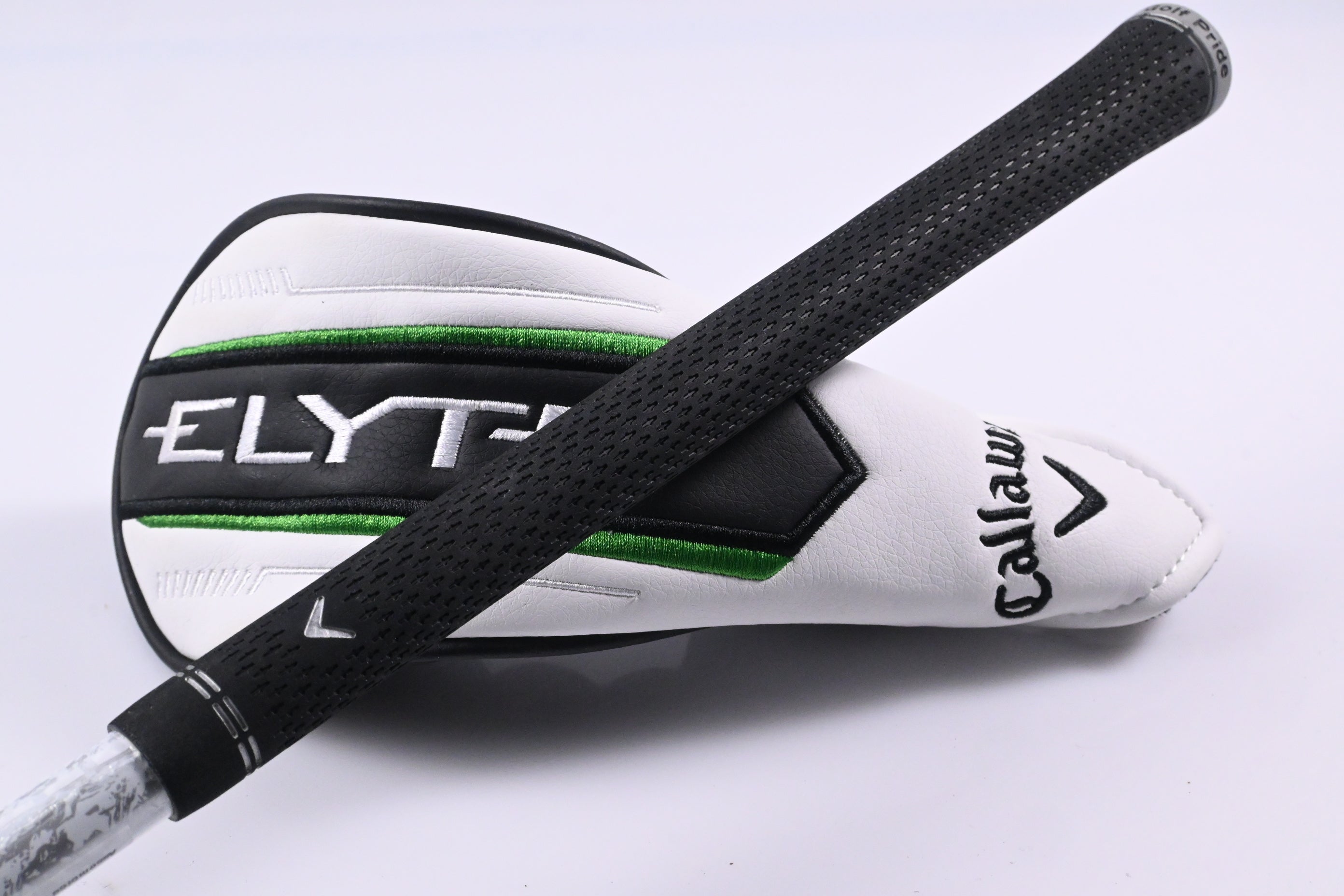 Callaway Elyte X #4 Hybrid / 21 Degree / Regular Flex Denali Charcoal 60 Shaft