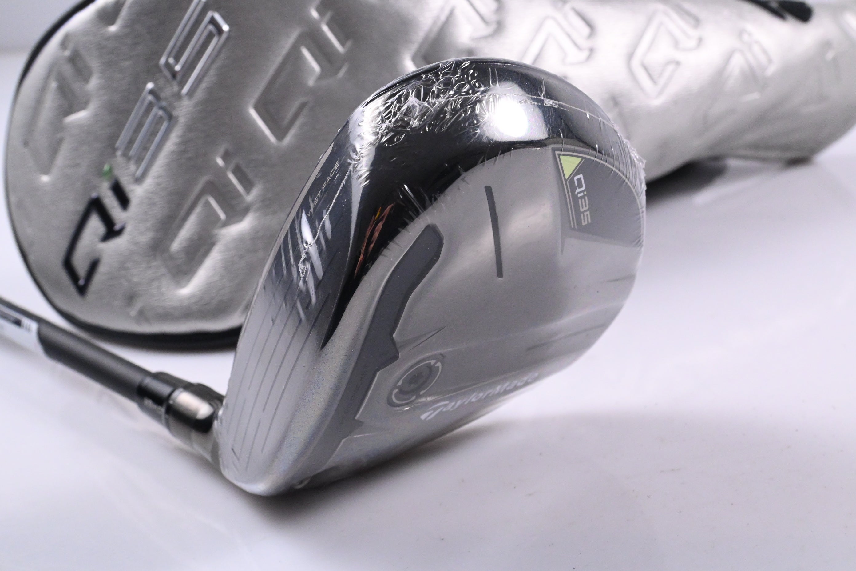 Left Hand Taylormade Qi35 #5 Wood / 18 Degree / Regular Flex Ventus Blue 5 Shaft