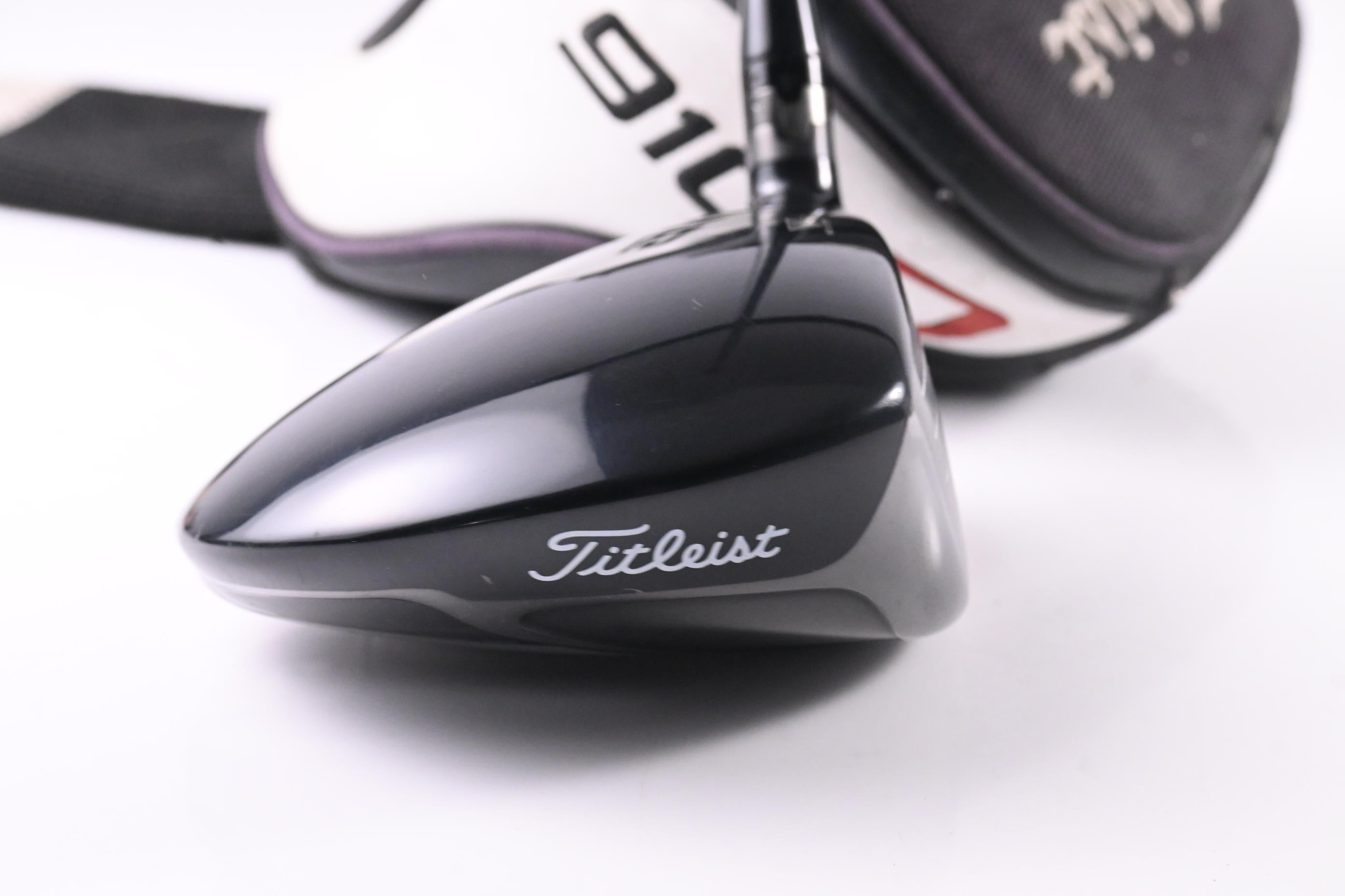 Titleist 910 D2 Driver / 9.5 Degree / Stiff Flex Aldila RIP Alpha 60 Shaft