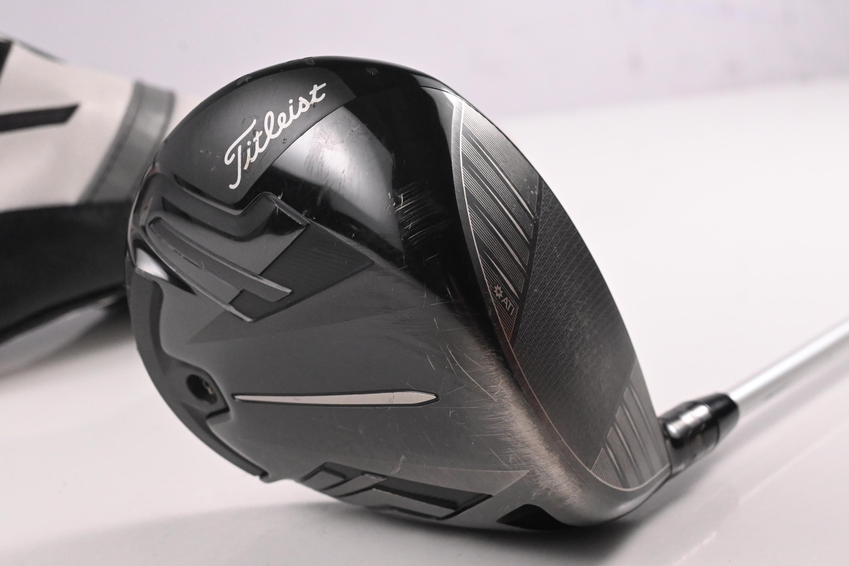 Titleist TSi3 Driver / 10 Degree / Stiff Flex Aldila Rogue Black 70 Shaft