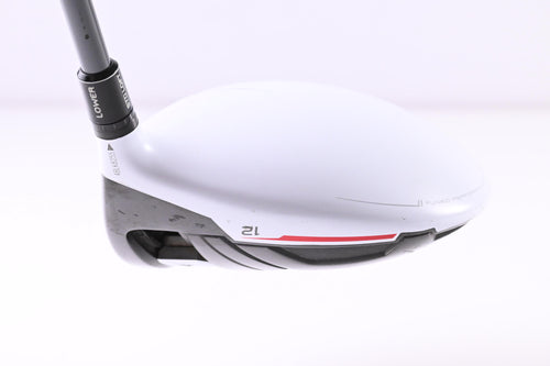 Taylormade R15 430 Driver / 12 Degree / Regular Flex Fujikura Speeder 57 Shaft