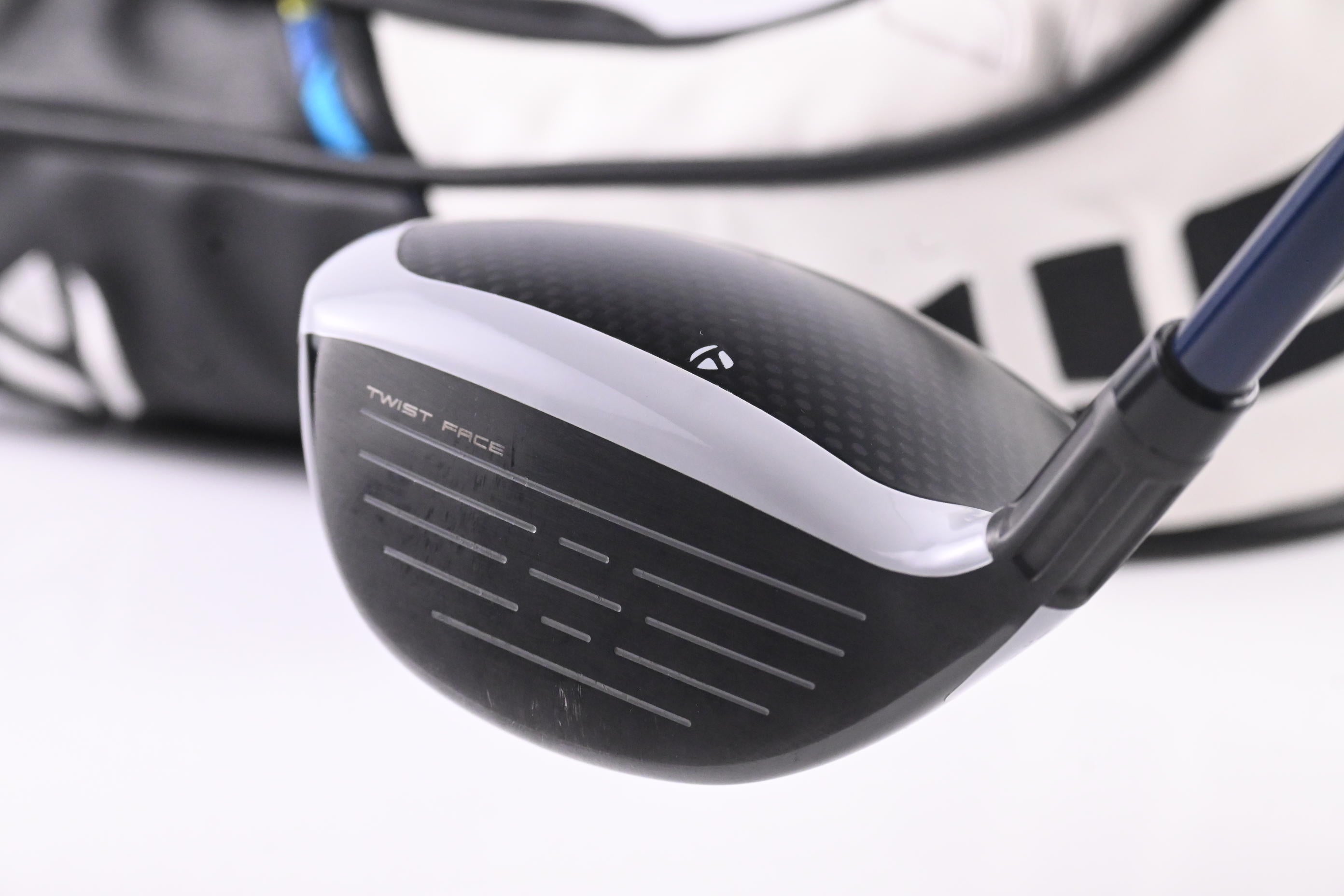 Taylormade SIM2 Max D #5 Wood / 18 Degree / Regular Flex Fujikura Ventus Blue 5