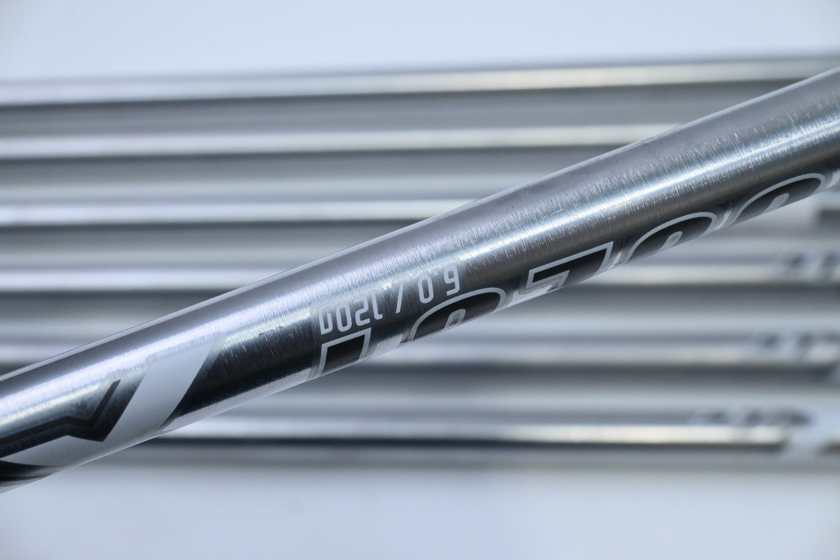 Left Hand Callaway Apex MB 21 Irons / 4-PW / Stiff Flex Project X LS 120 Shaft