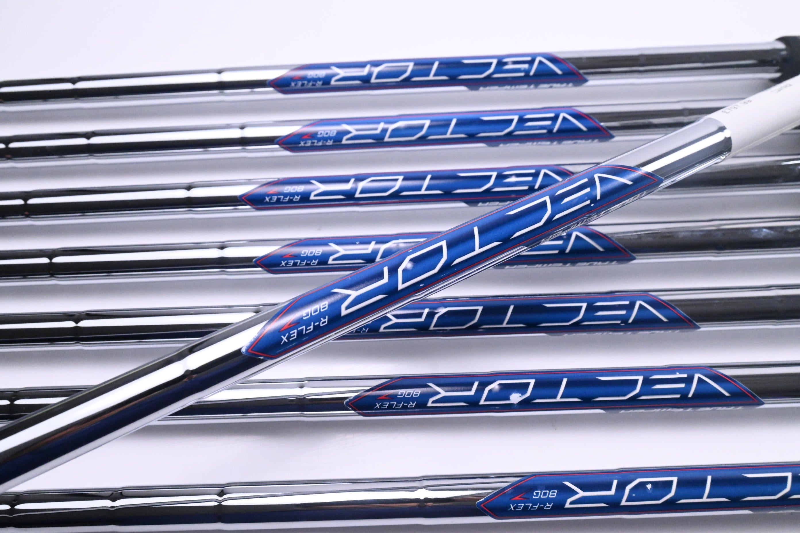 Callaway Elyte Irons / 5-PW+AW+SW / Regular Flex True Temper Vector 80 Shafts