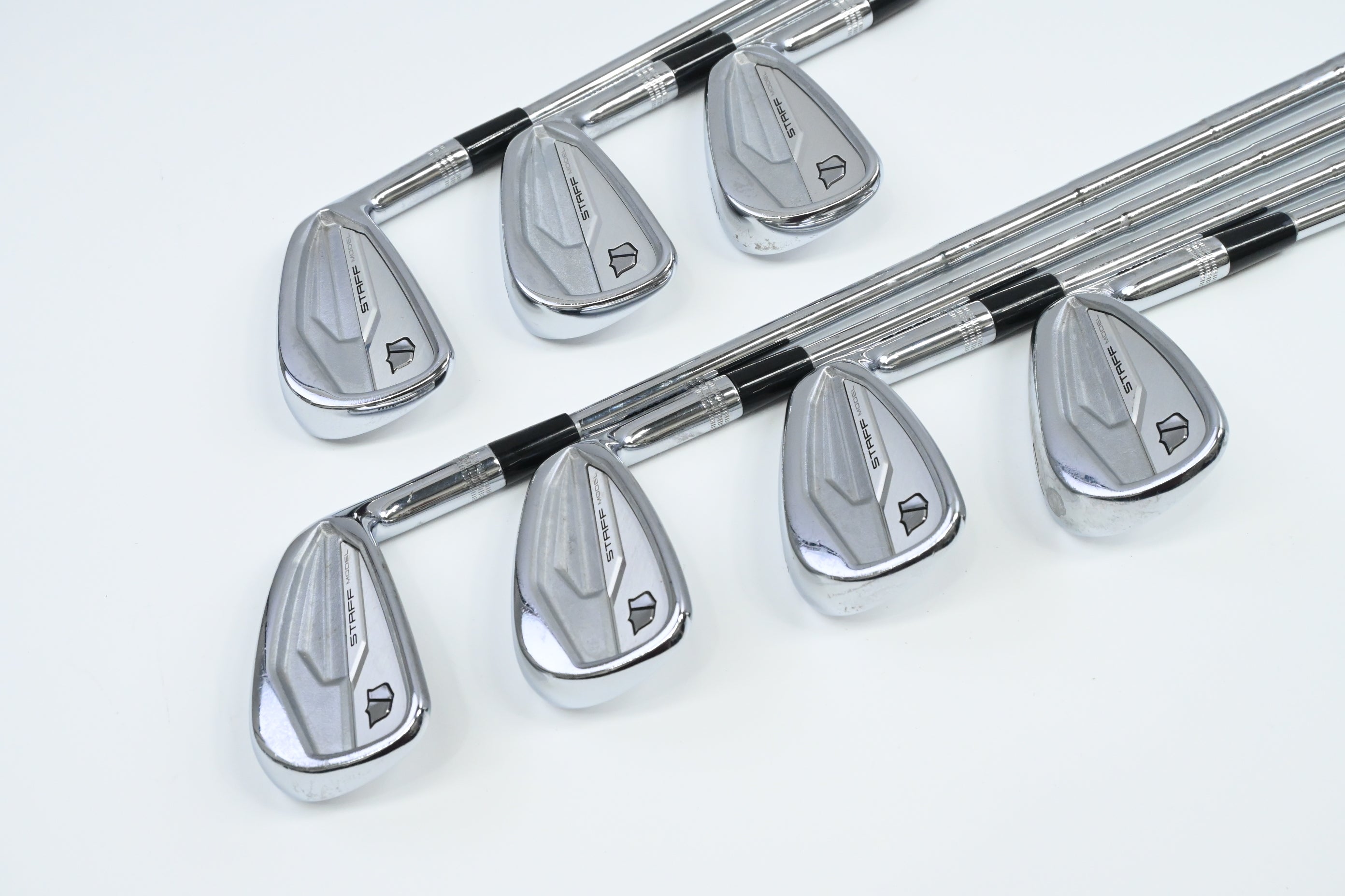 Wilson Staff Model 2024 CB Irons / 4-PW / Stiff Flex Dynamic Gold 115 S300