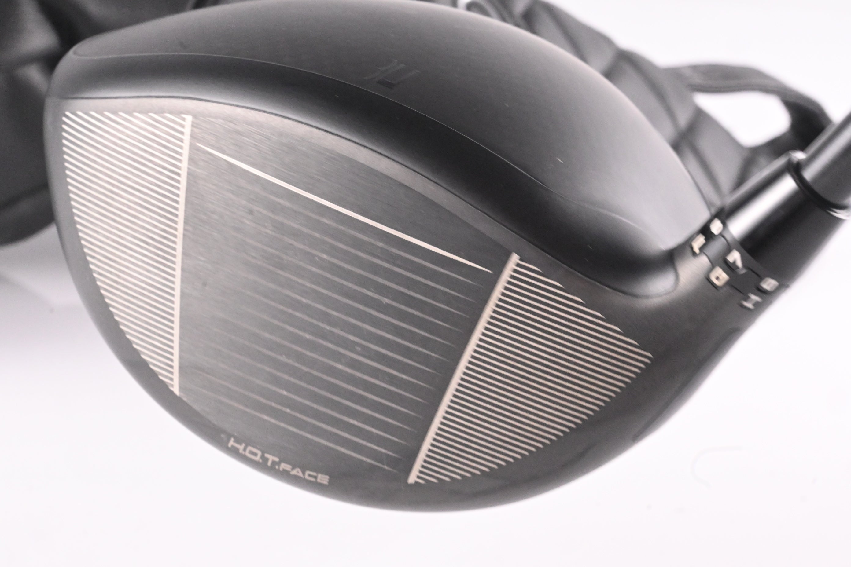 Cobra DS-Adapt LS Driver / 9 Degree / Stiff Flex Denali Black 60 Shaft