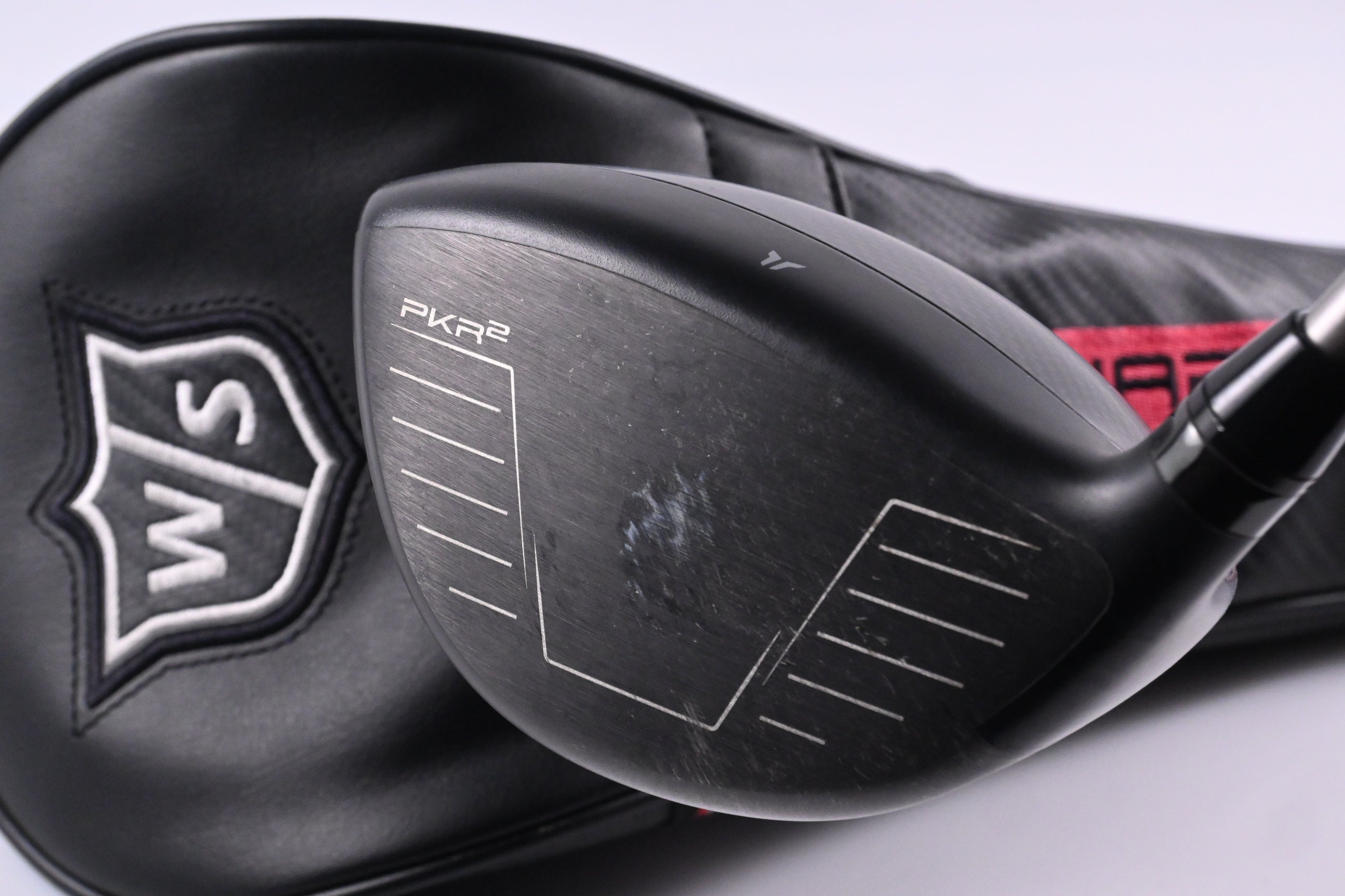 Wilson Dynapower Carbon 2023 Driver / 10.5 Degree / Senior Flex UST Helium NCT 4