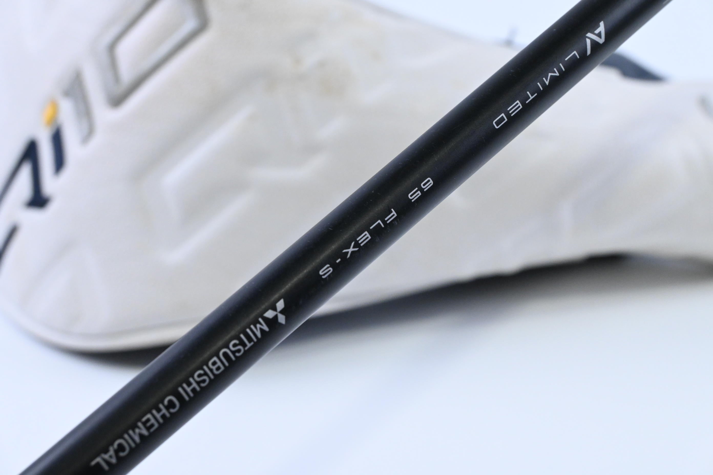 Taylormade Qi10 LS Driver / 9 Degree / Stiff Flex Tensei AV Limited Blue 65